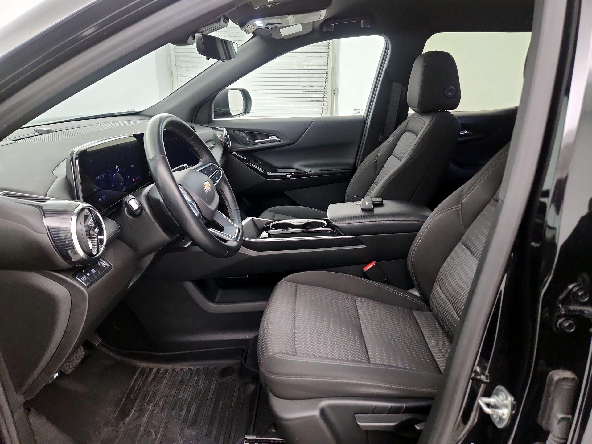 Thumbnail: 2025 Chevrolet Equinox - 9