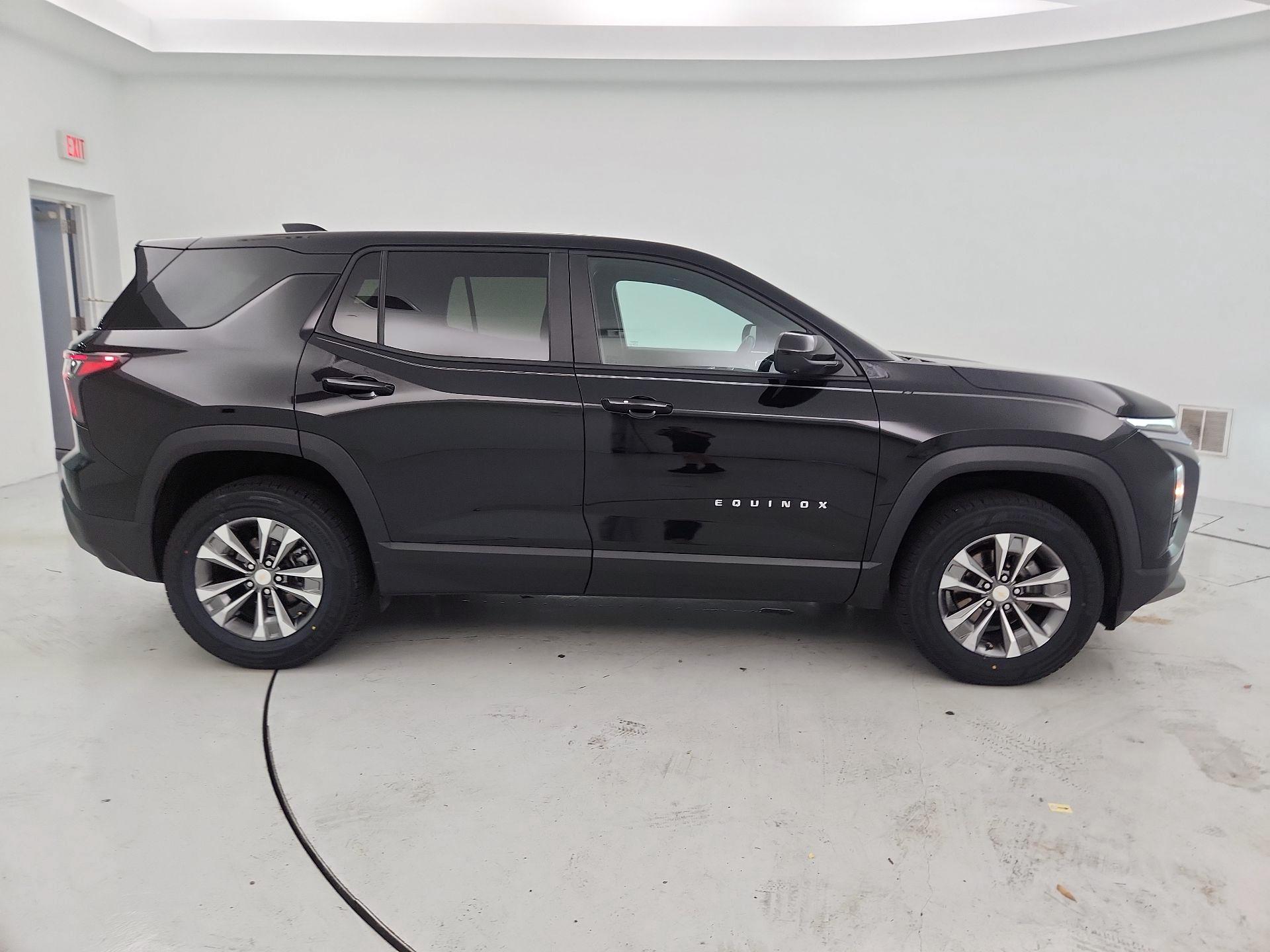 Thumbnail: 2025 Chevrolet Equinox - 4