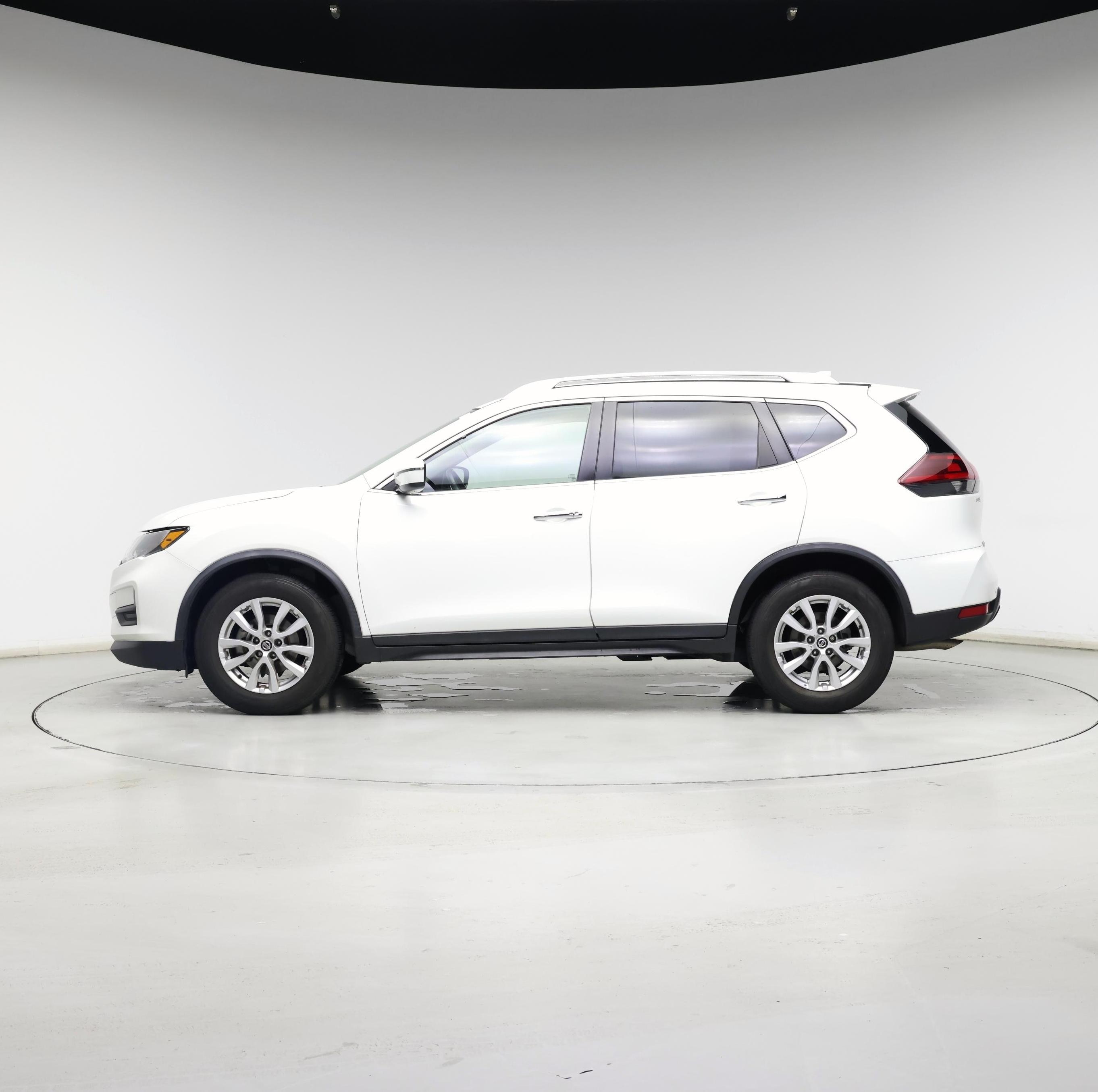 Thumbnail: 2020 Nissan Rogue - 3