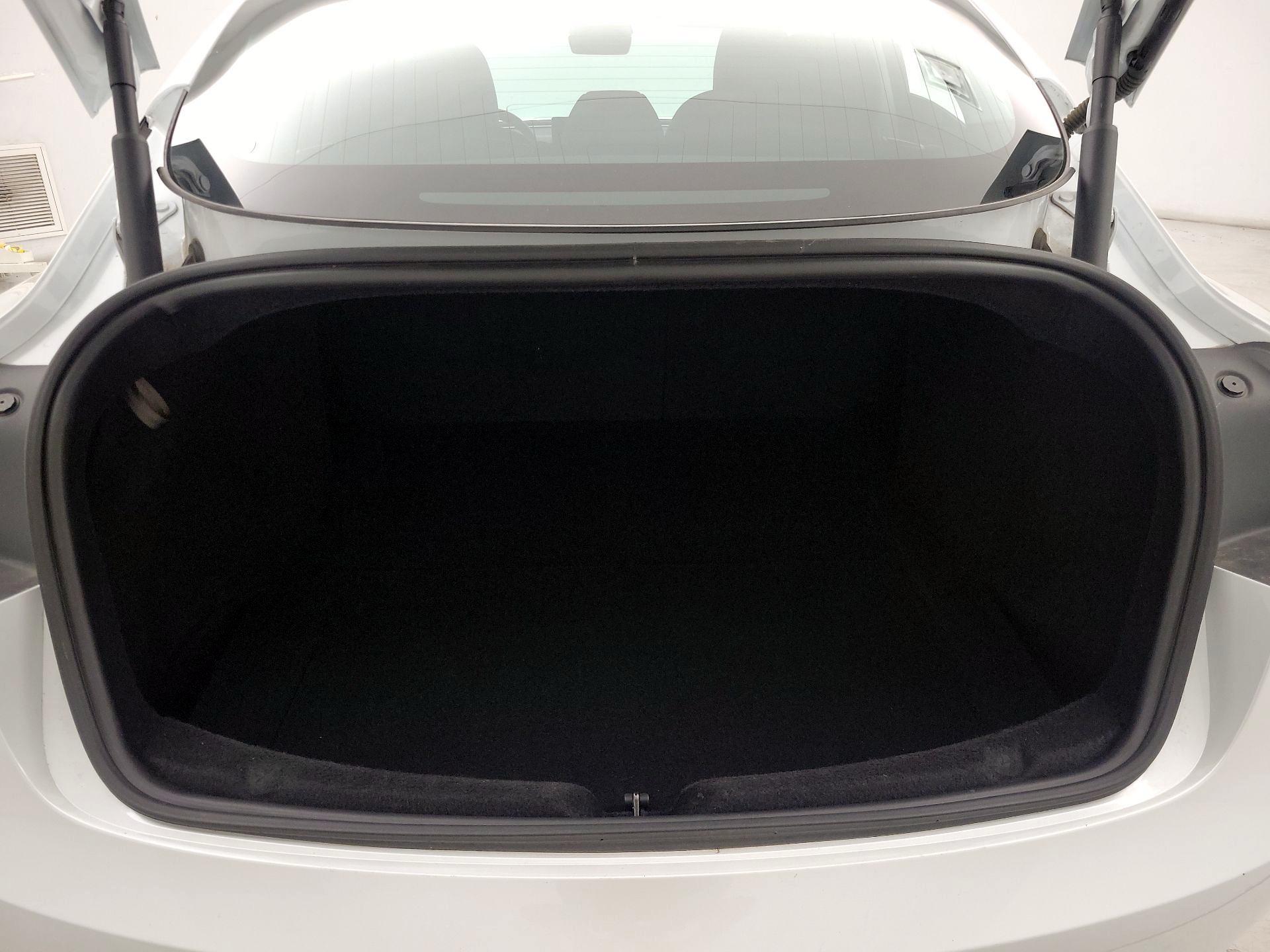 Thumbnail: 2025 Tesla Model 3 - 20