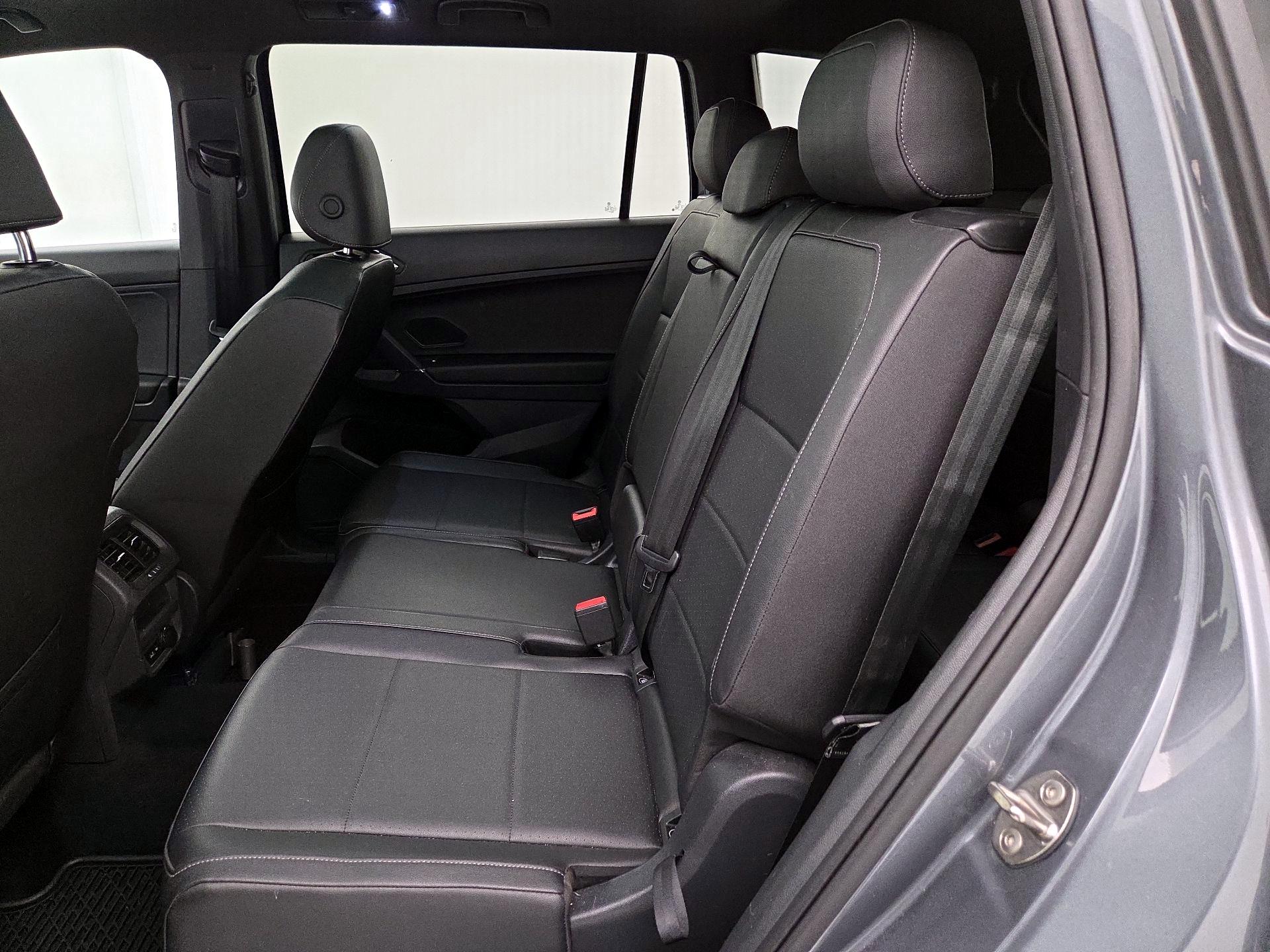Thumbnail: 2020 Volkswagen Tiguan - 20