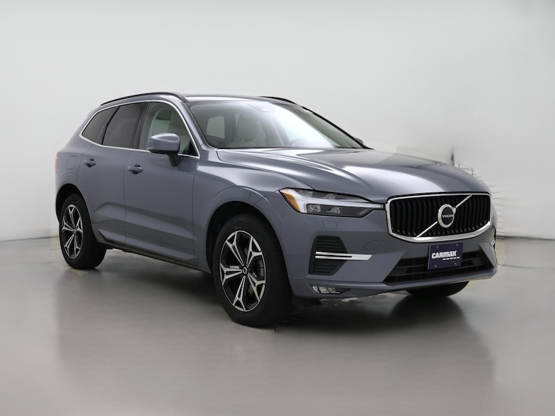 2022 Volvo XC60 B5 Momentum