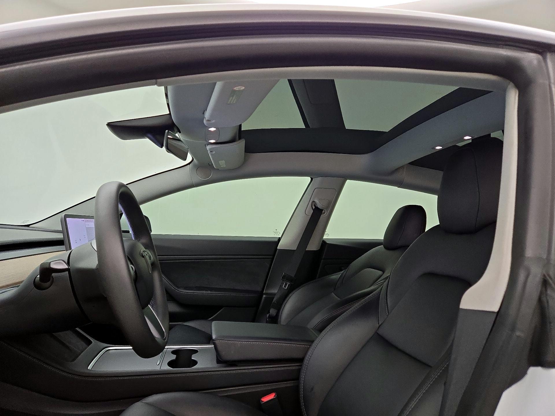 Thumbnail: 2021 Tesla Model 3 - 17