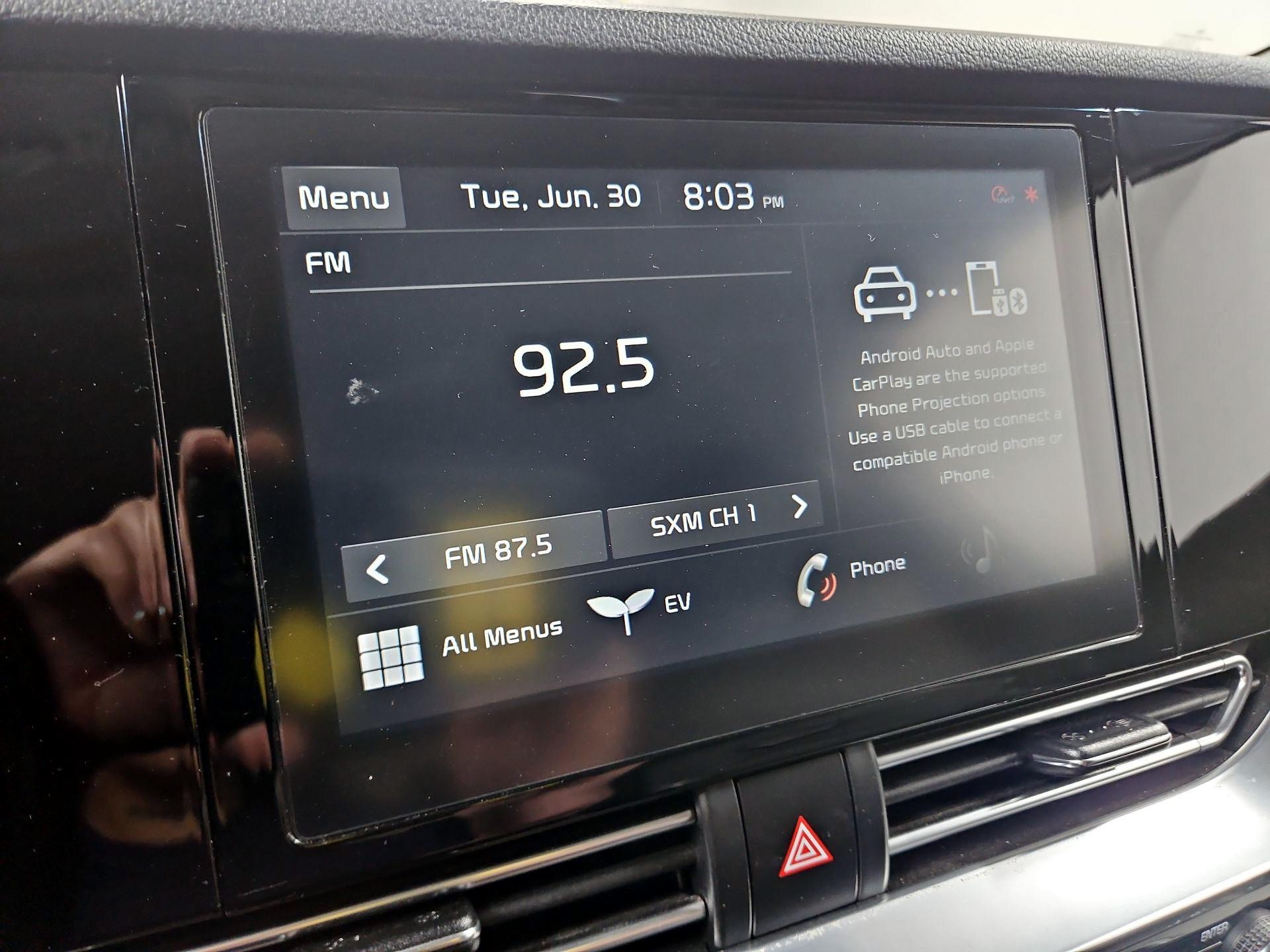 Thumbnail: 2020 Kia Niro - 15