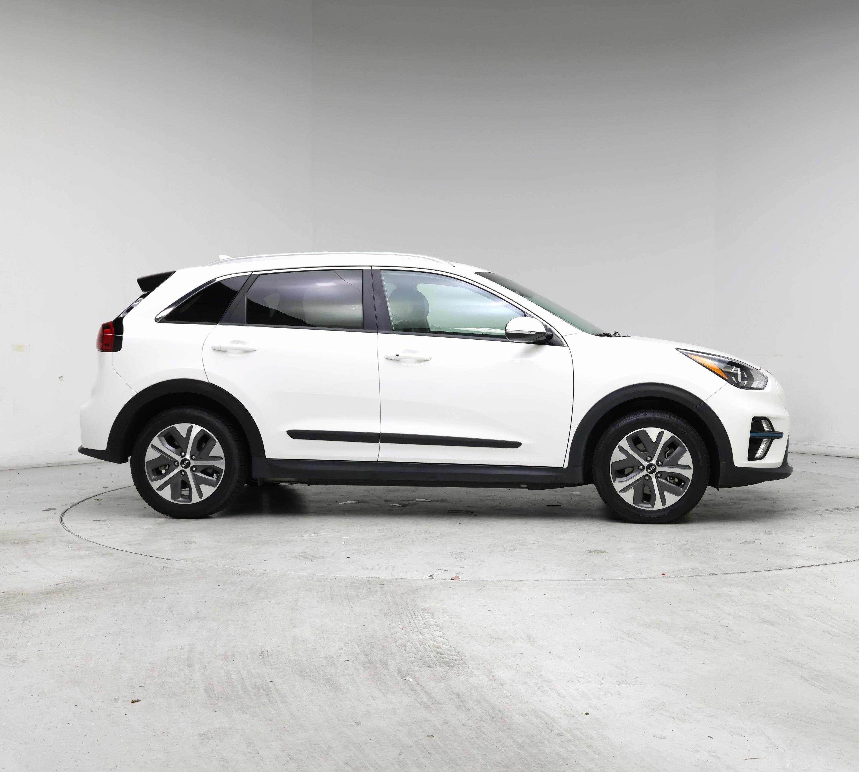 Thumbnail: 2020 Kia Niro - 7