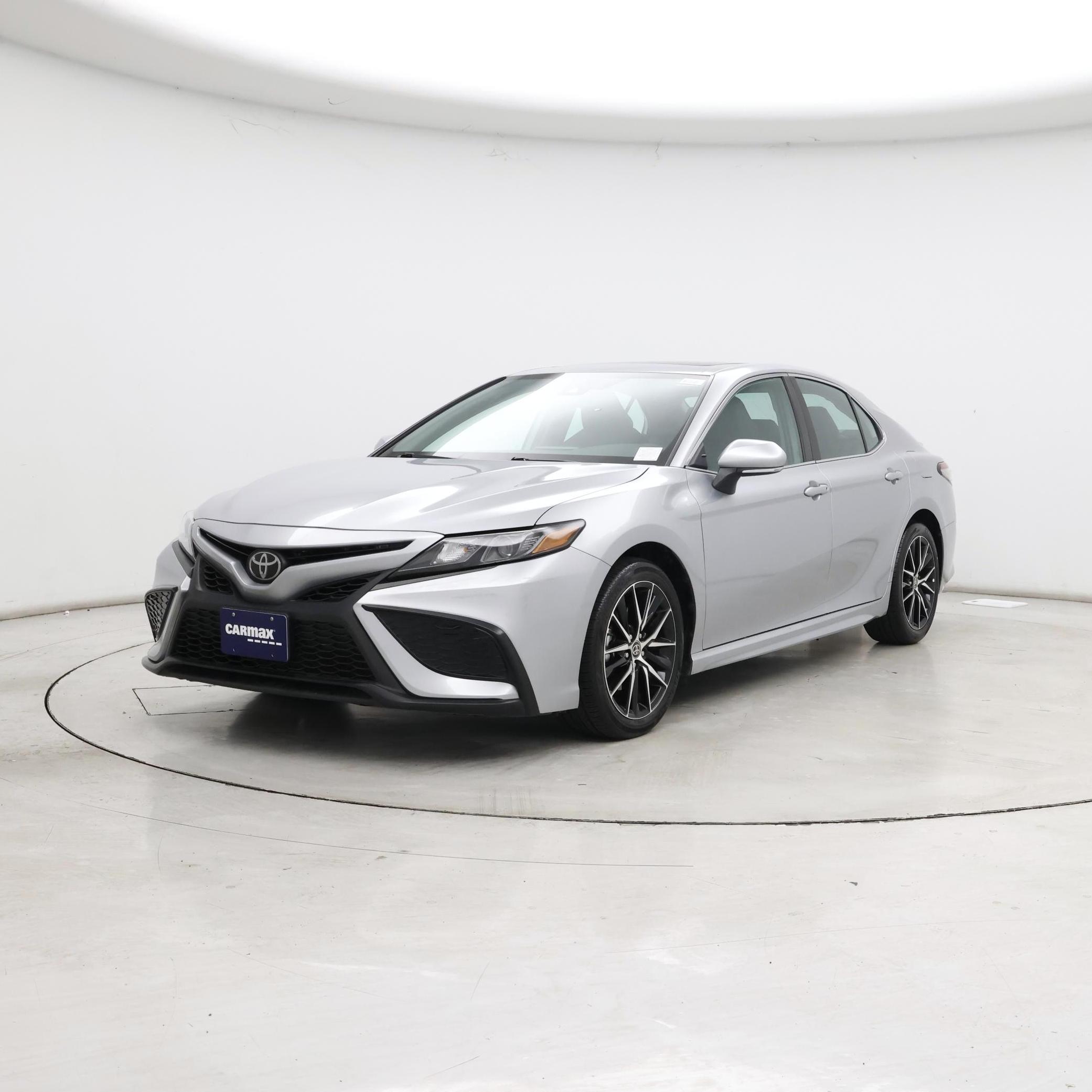 Thumbnail: 2022 Toyota Camry - 4