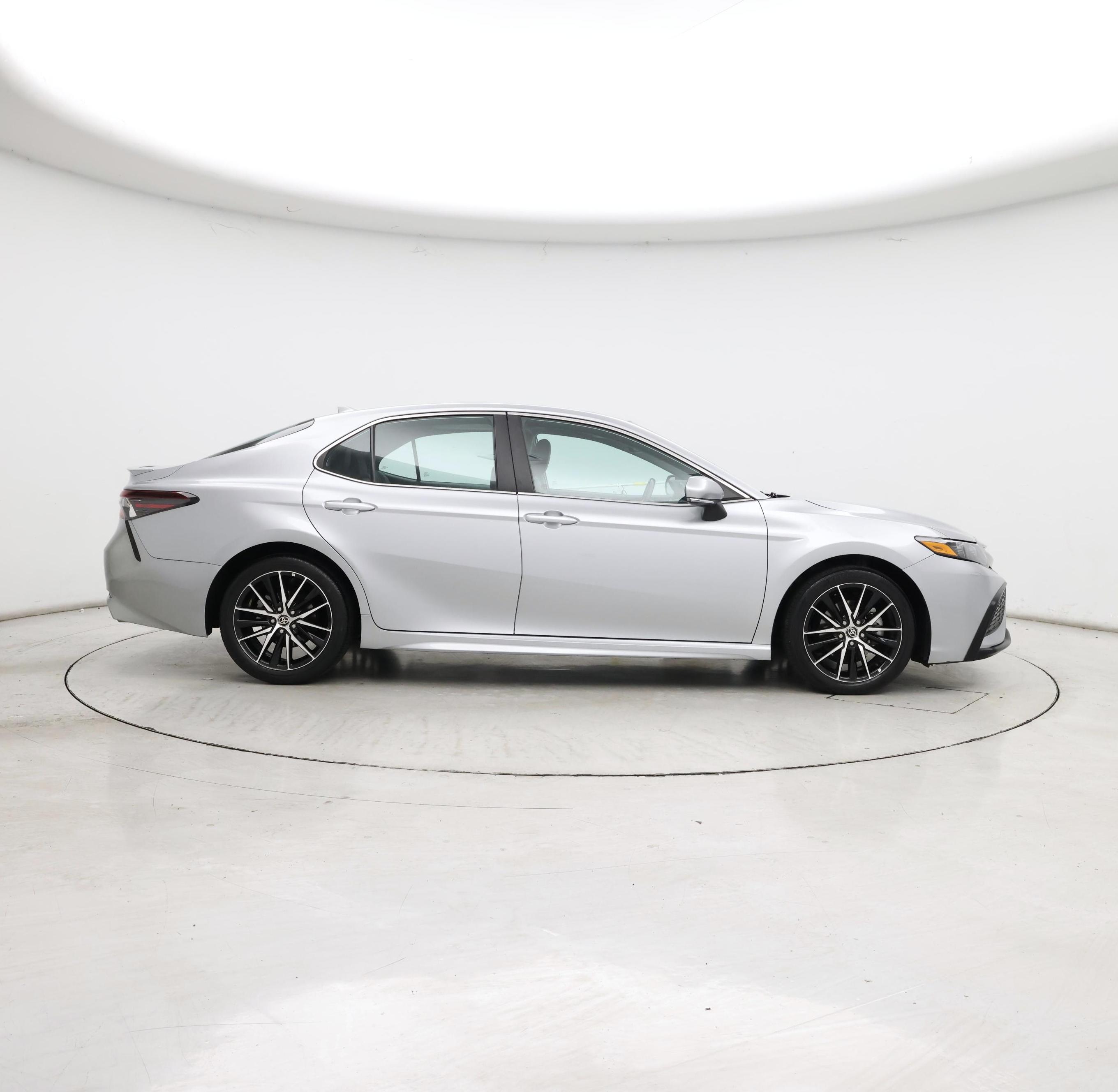 Thumbnail: 2022 Toyota Camry - 7