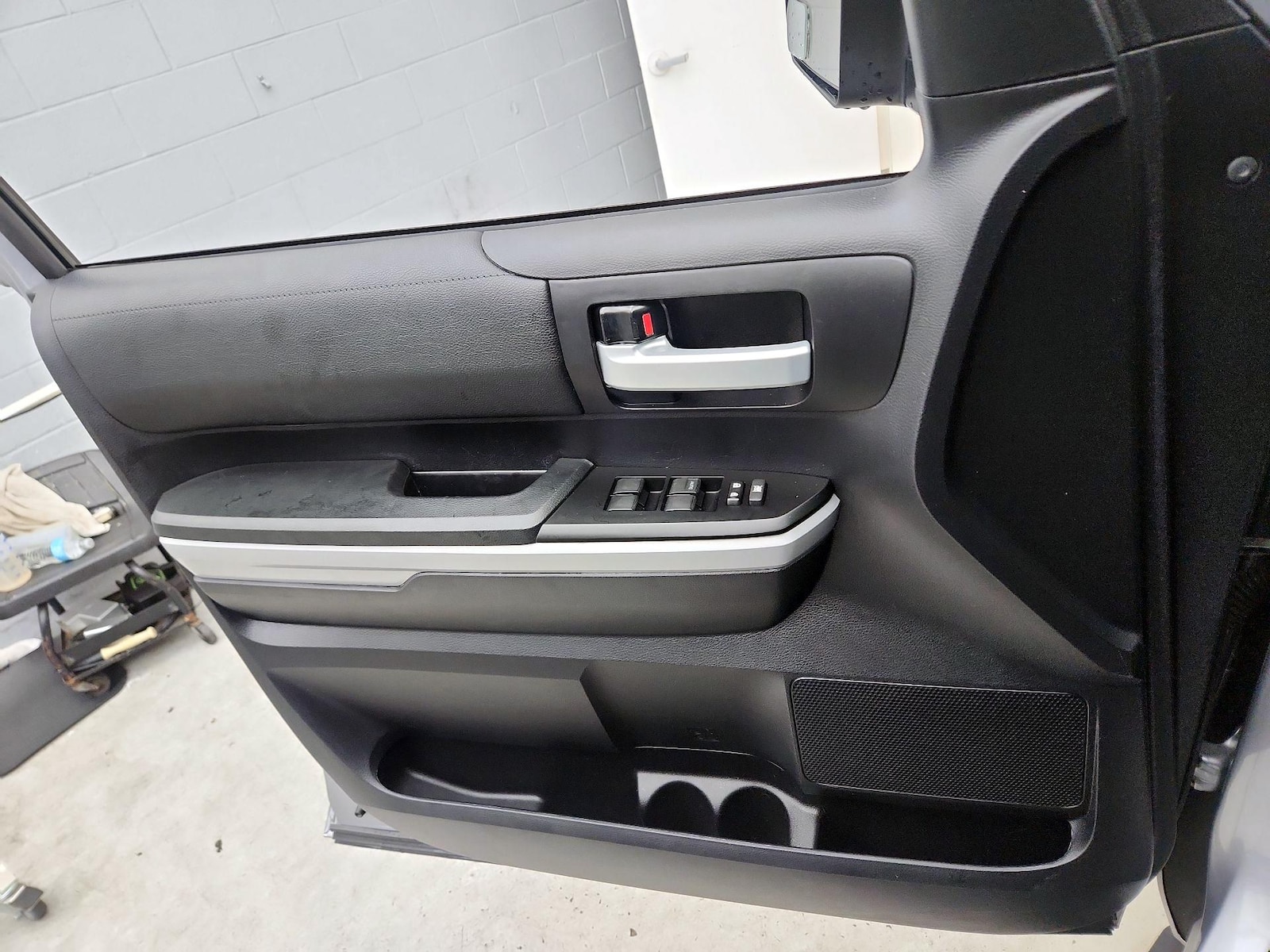 2020 Toyota Tundra SR5 - Photo 13