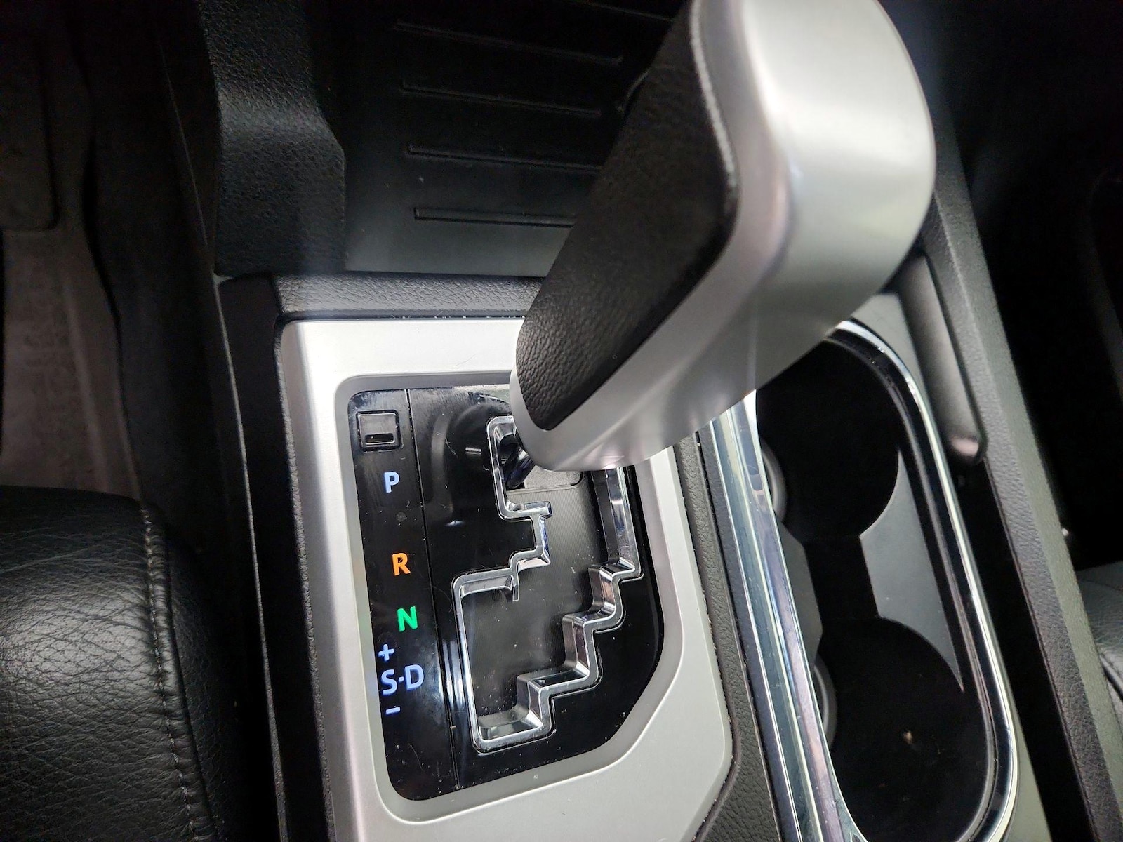 2020 Toyota Tundra SR5 - Photo 18