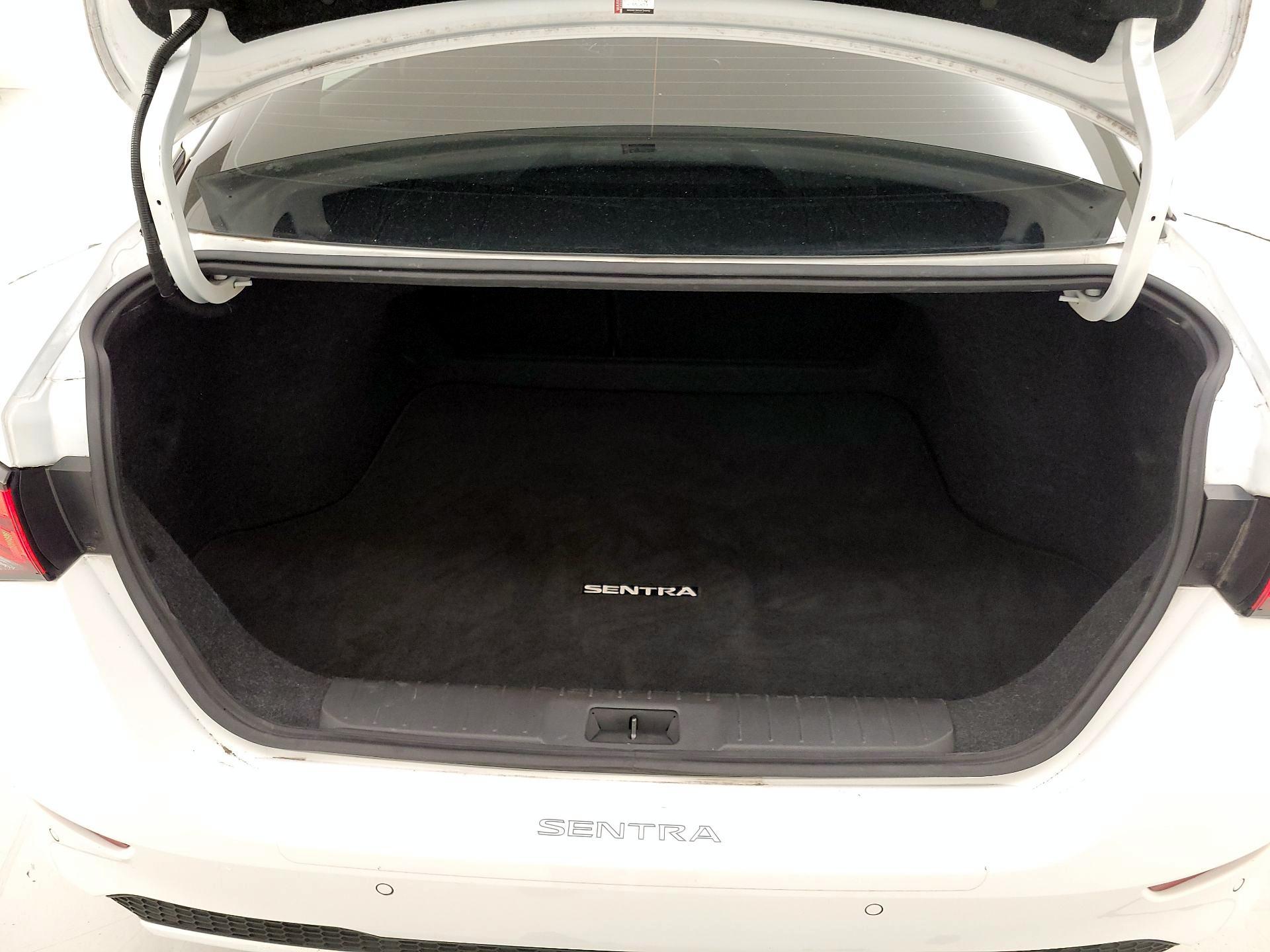 Thumbnail: 2021 Nissan Sentra - 20