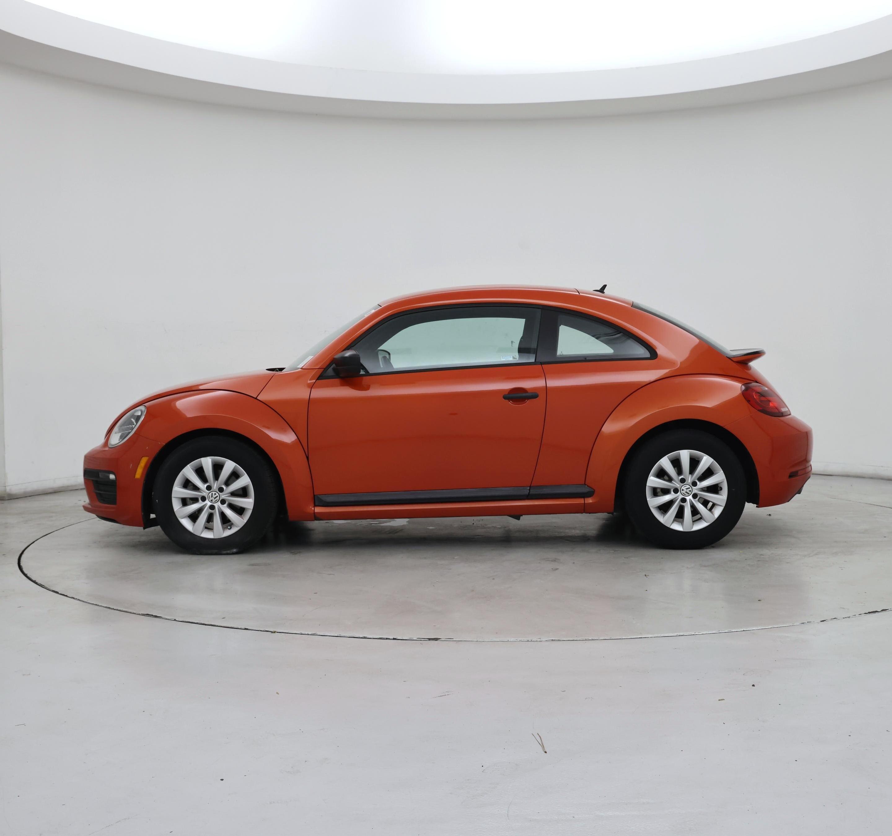 Thumbnail: 2018 Volkswagen Beetle - 3