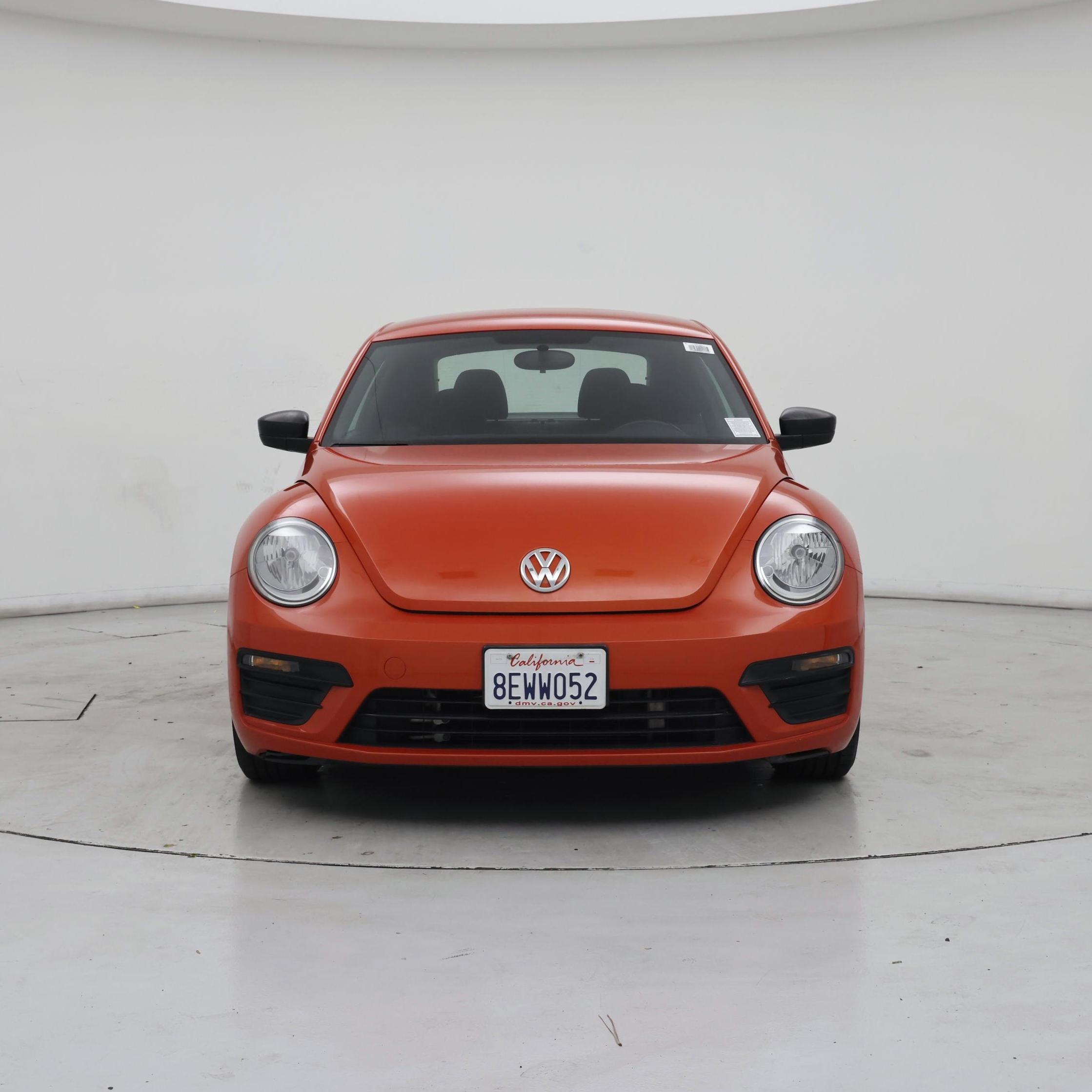 Thumbnail: 2018 Volkswagen Beetle - 5