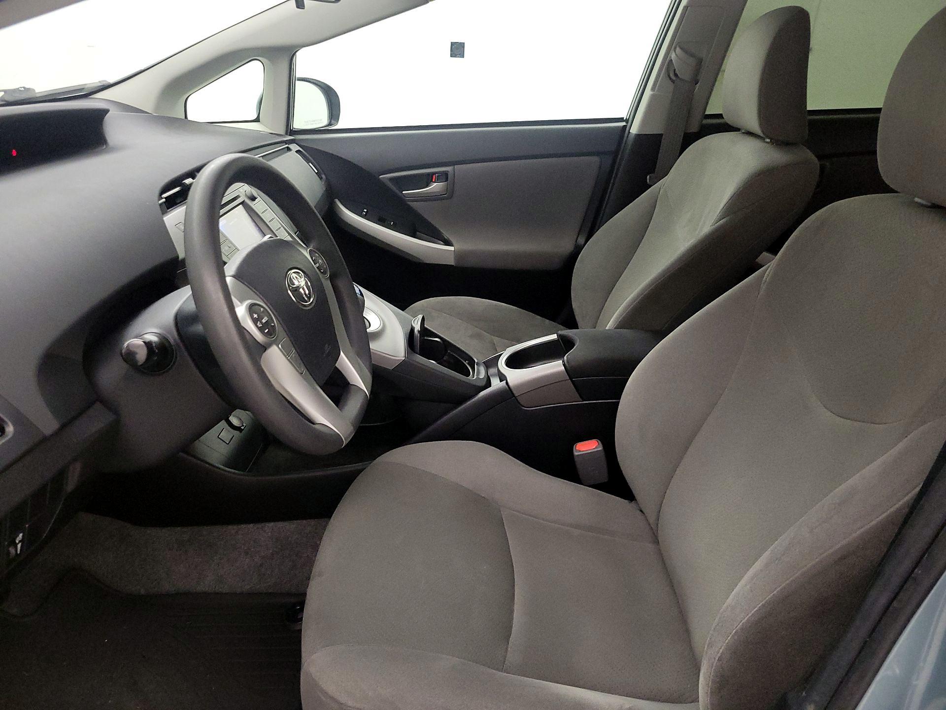 Thumbnail: 2015 Toyota Prius - 11