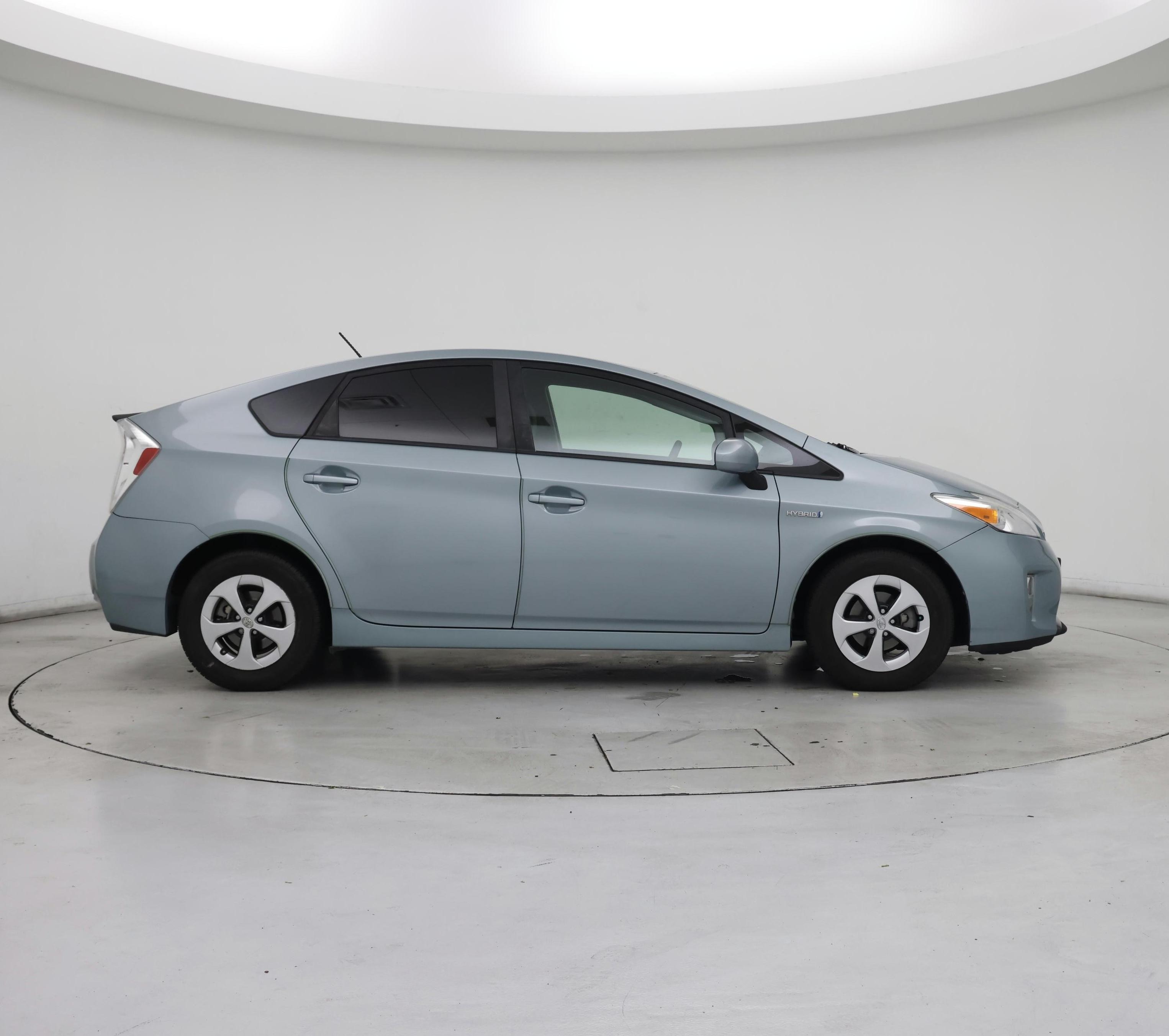 Thumbnail: 2015 Toyota Prius - 7