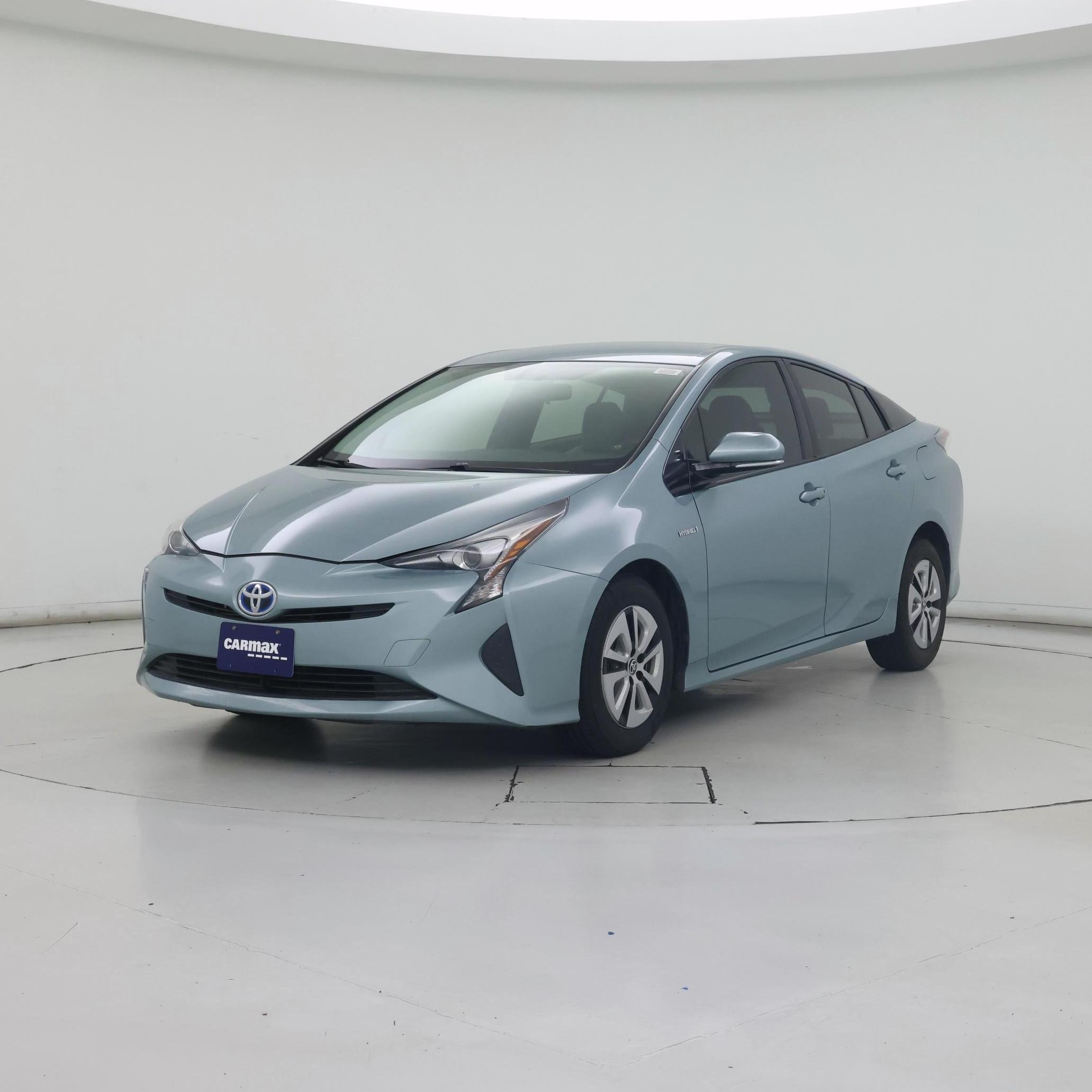 Thumbnail: 2016 Toyota Prius - 4