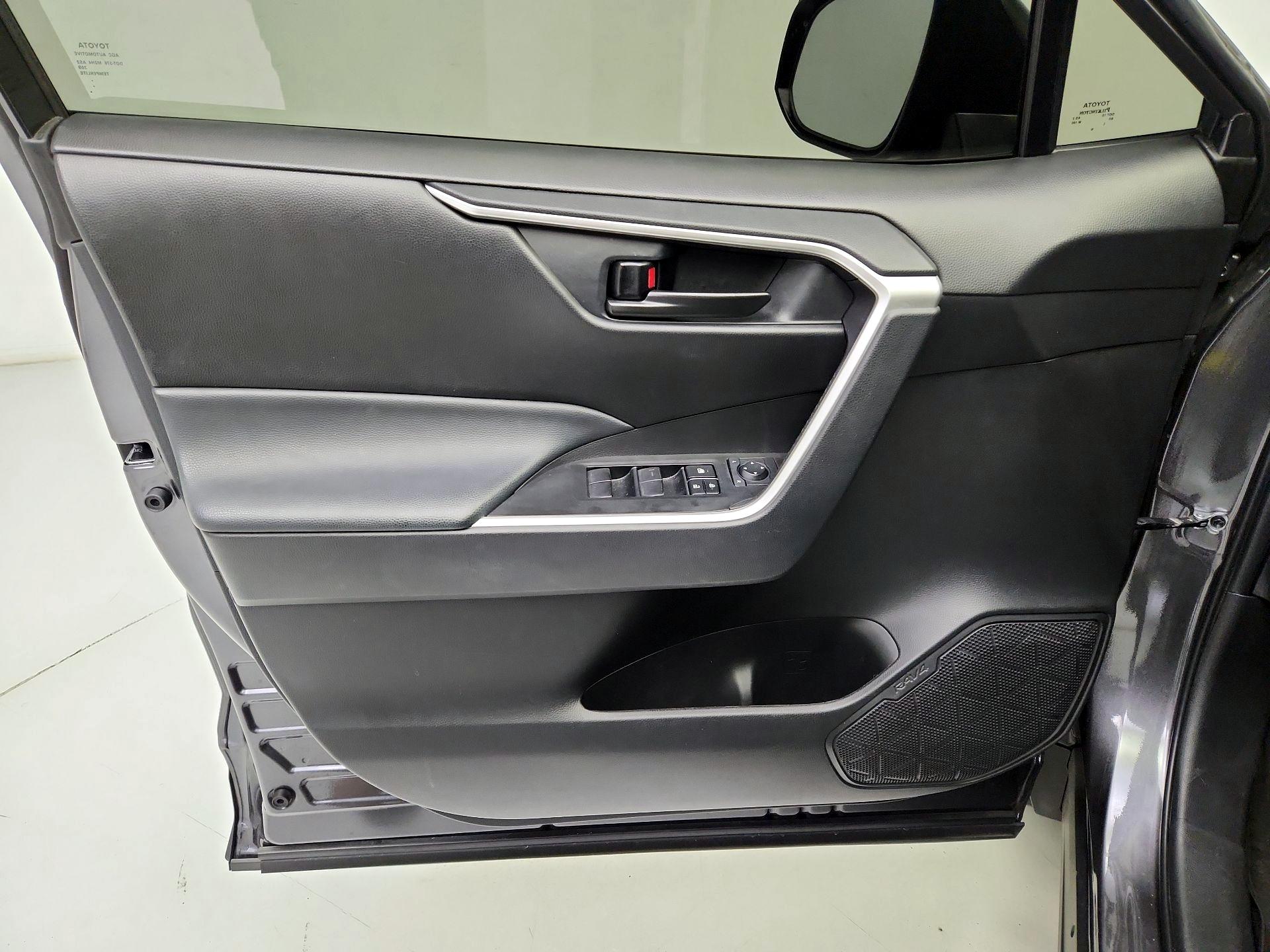 Thumbnail: 2024 Toyota RAV4 - 12
