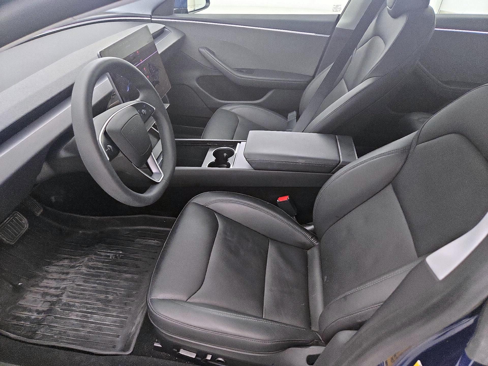Thumbnail: 2025 Tesla Model 3 - 11