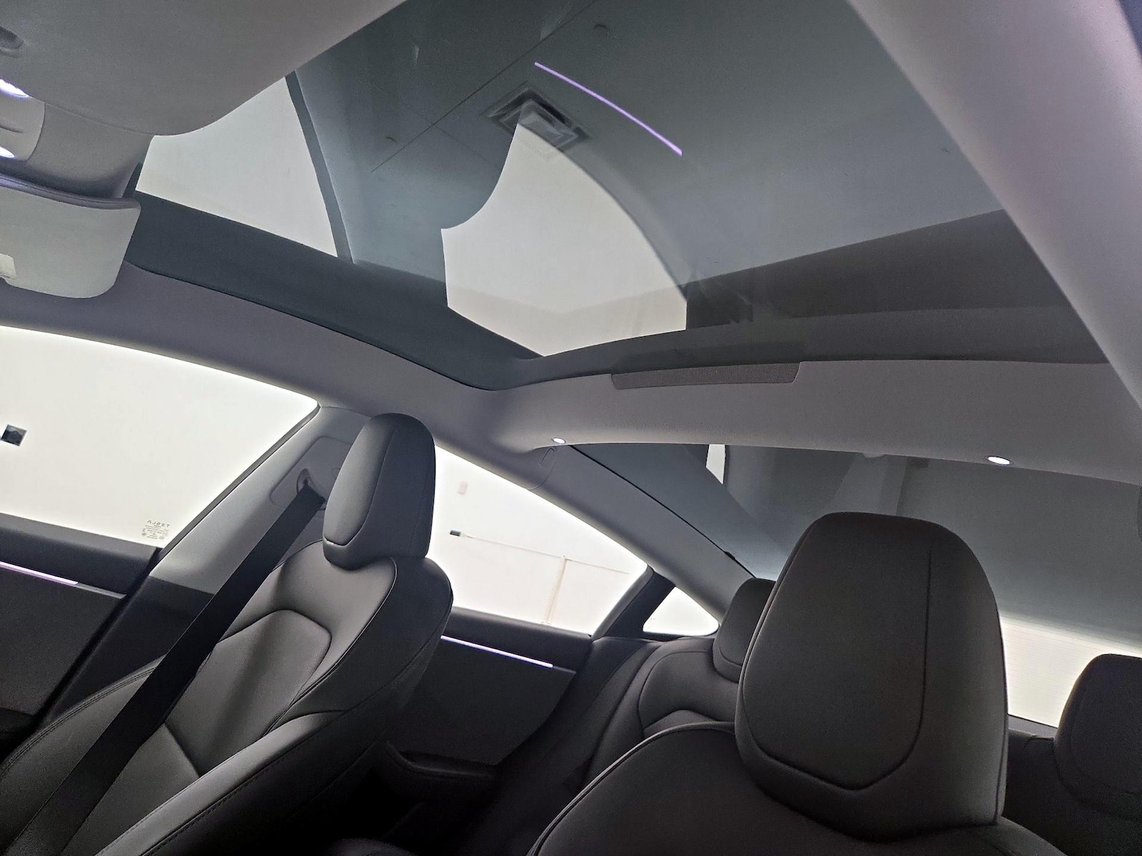 2025 Tesla Model 3 Long Range - Photo 20