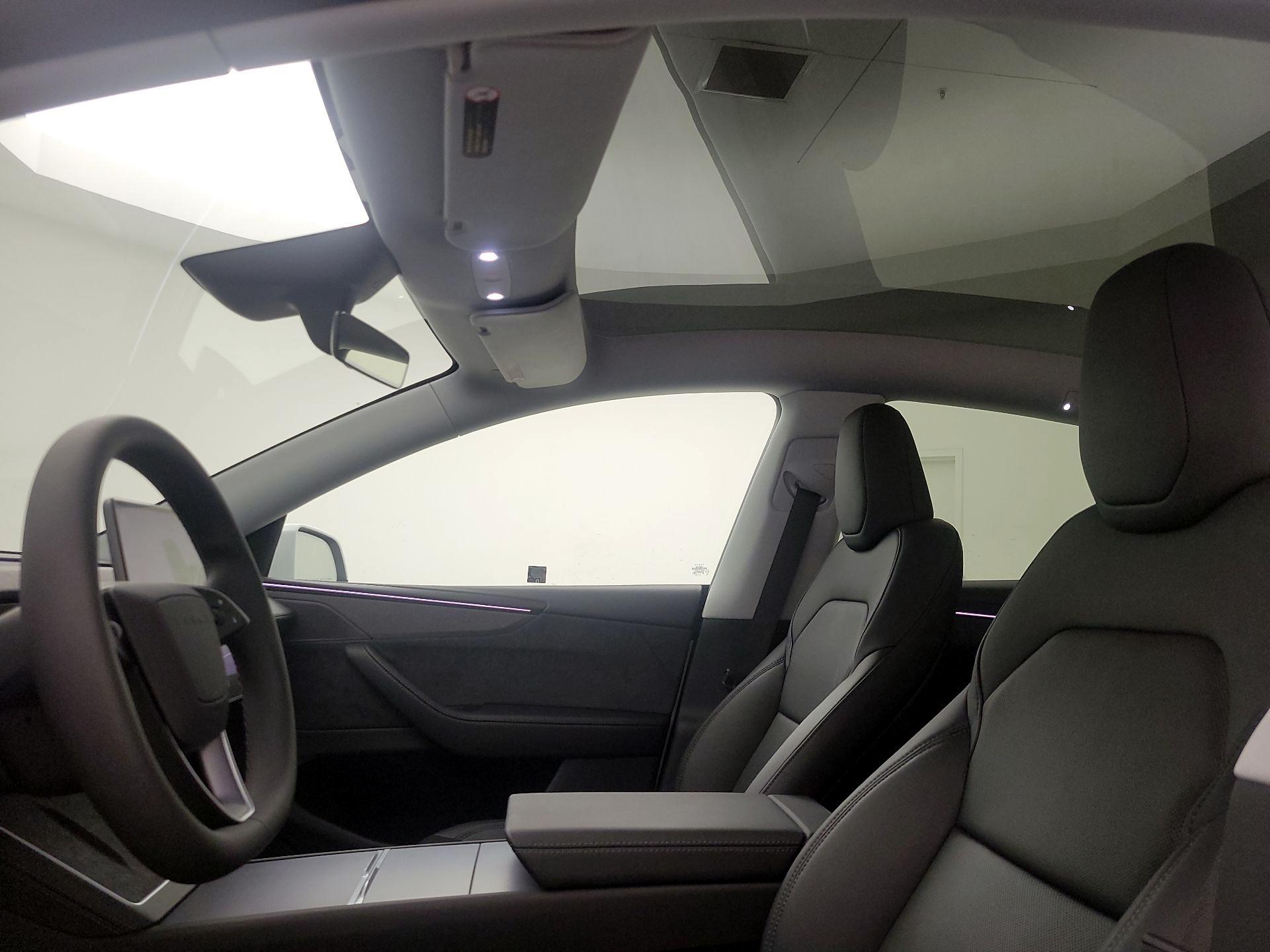 Thumbnail: 2026 Tesla Model Y - 18
