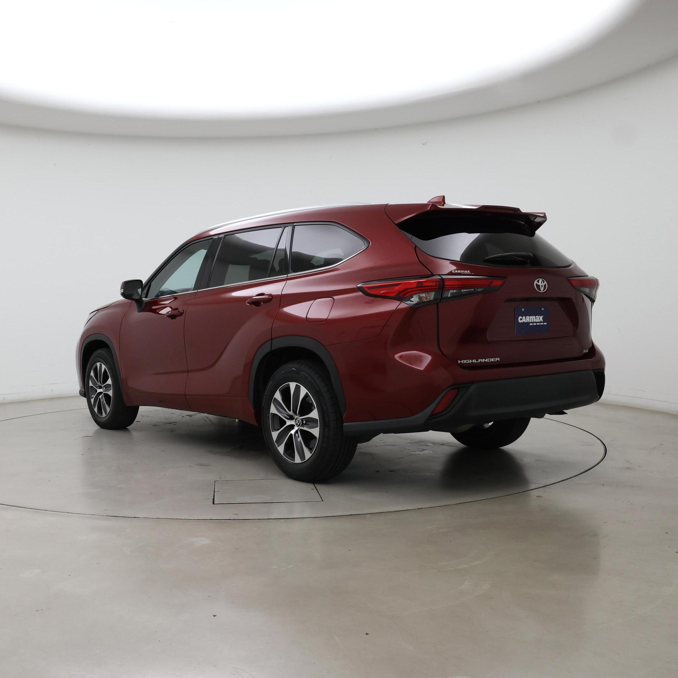 Thumbnail: 2021 Toyota Highlander - 2