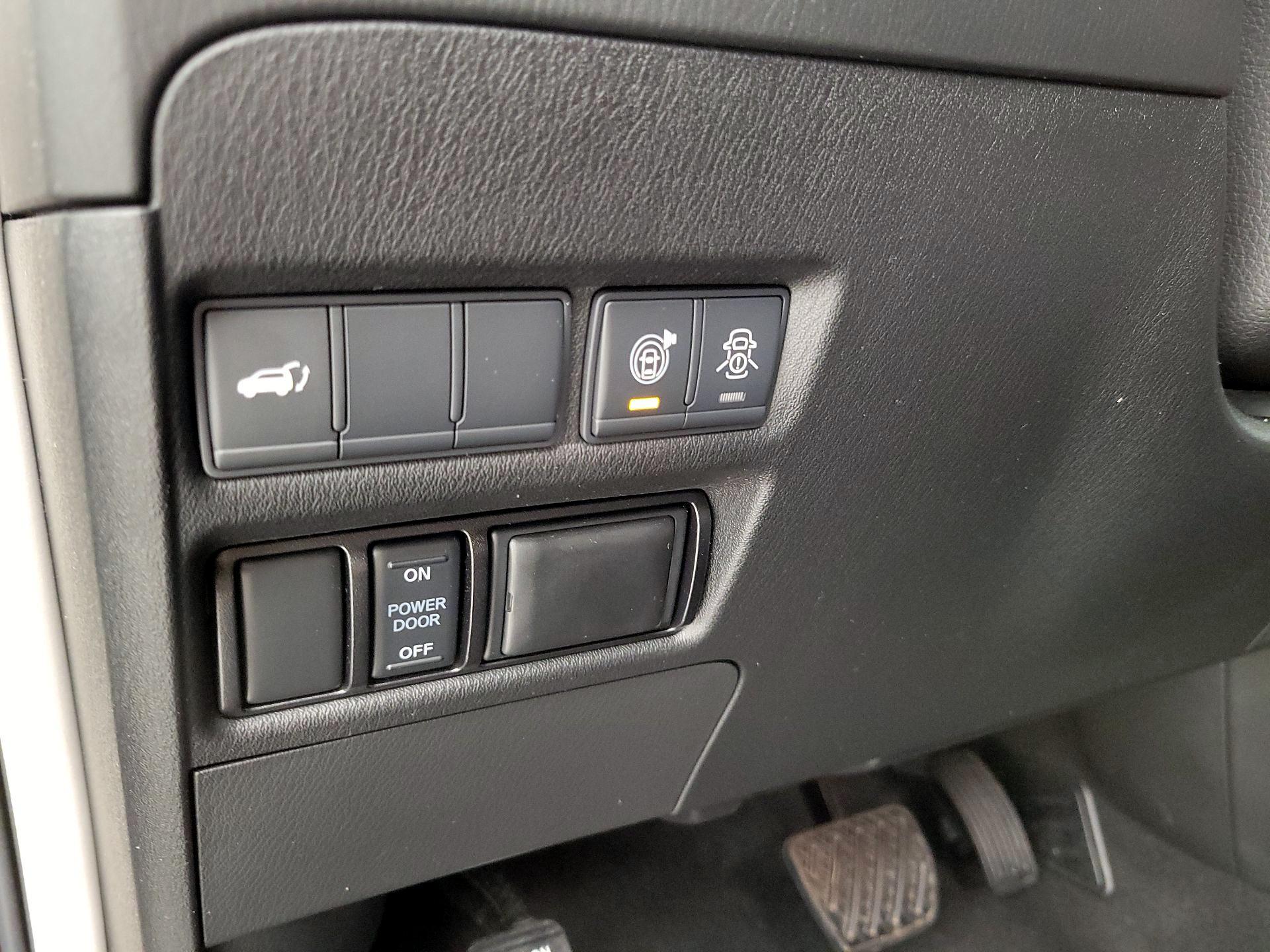 Thumbnail: 2020 Nissan Armada - 13