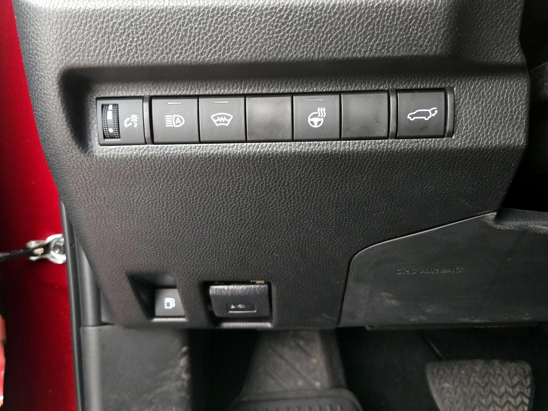 Thumbnail: 2023 Toyota RAV4 - 13