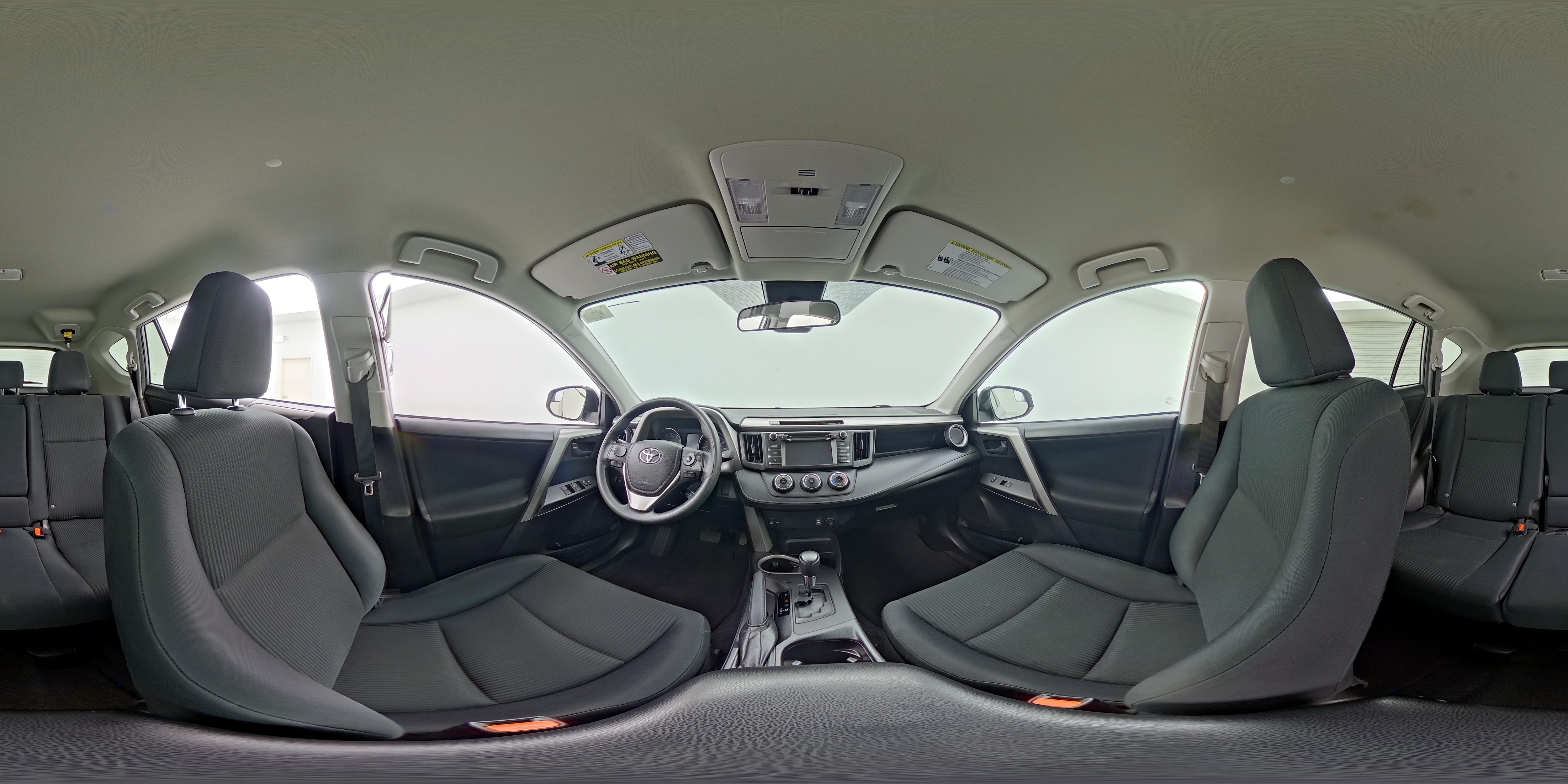 2017 Toyota RAV4 LE - Photo 24