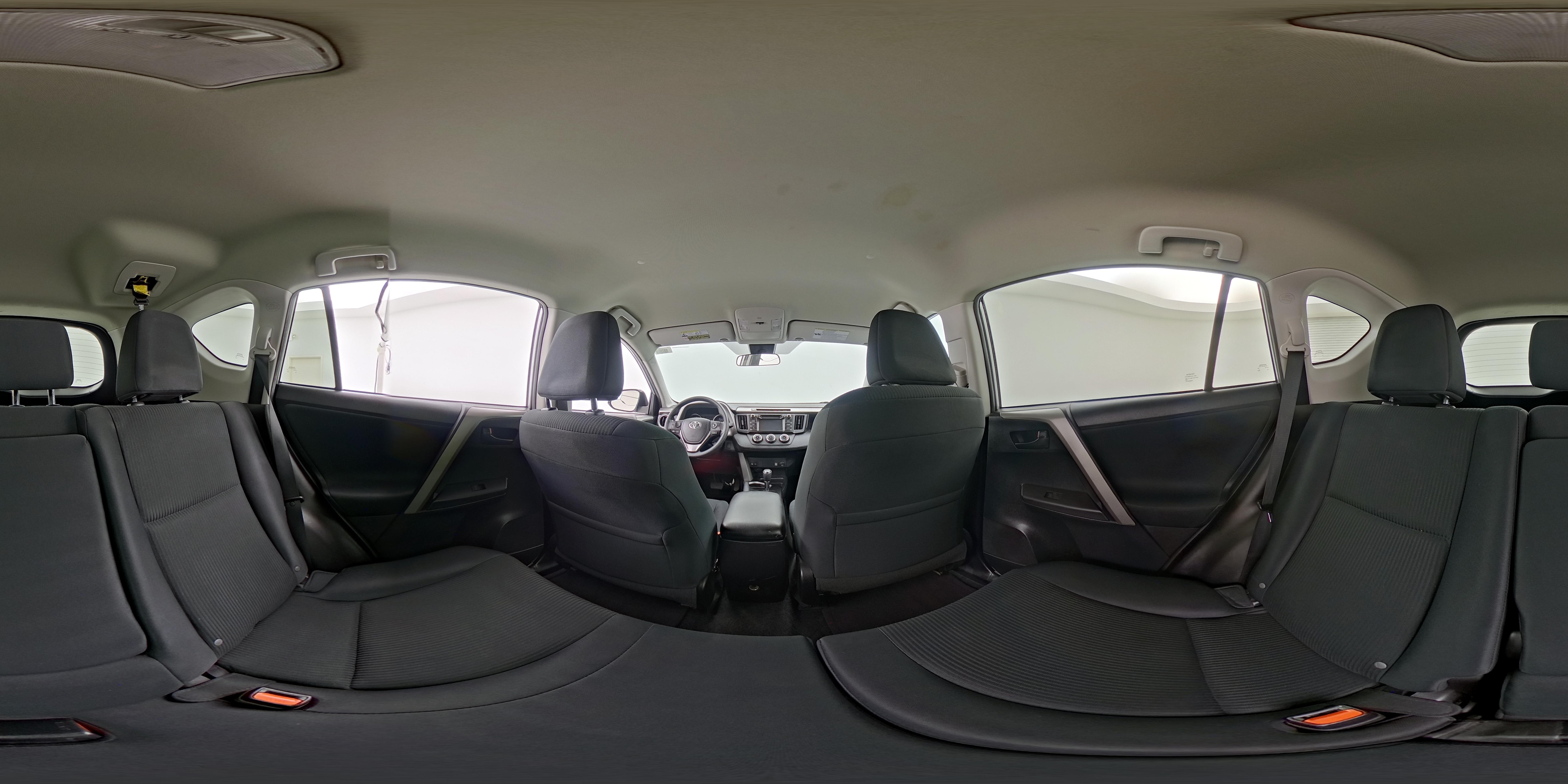 2017 Toyota RAV4 LE - Photo 25