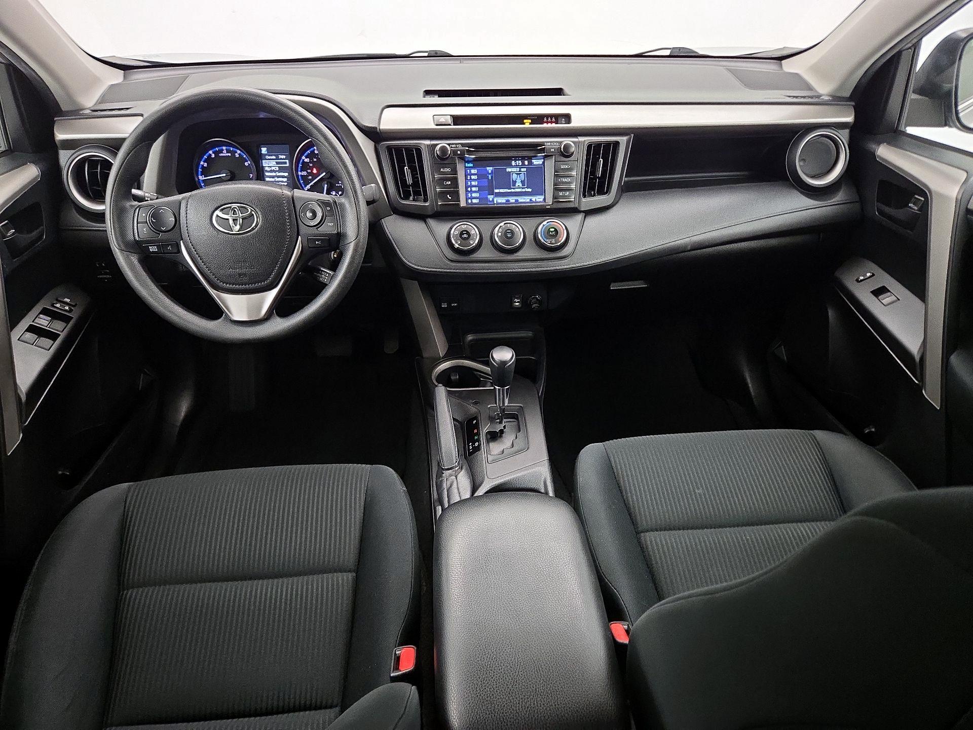Thumbnail: 2017 Toyota RAV4 - 9