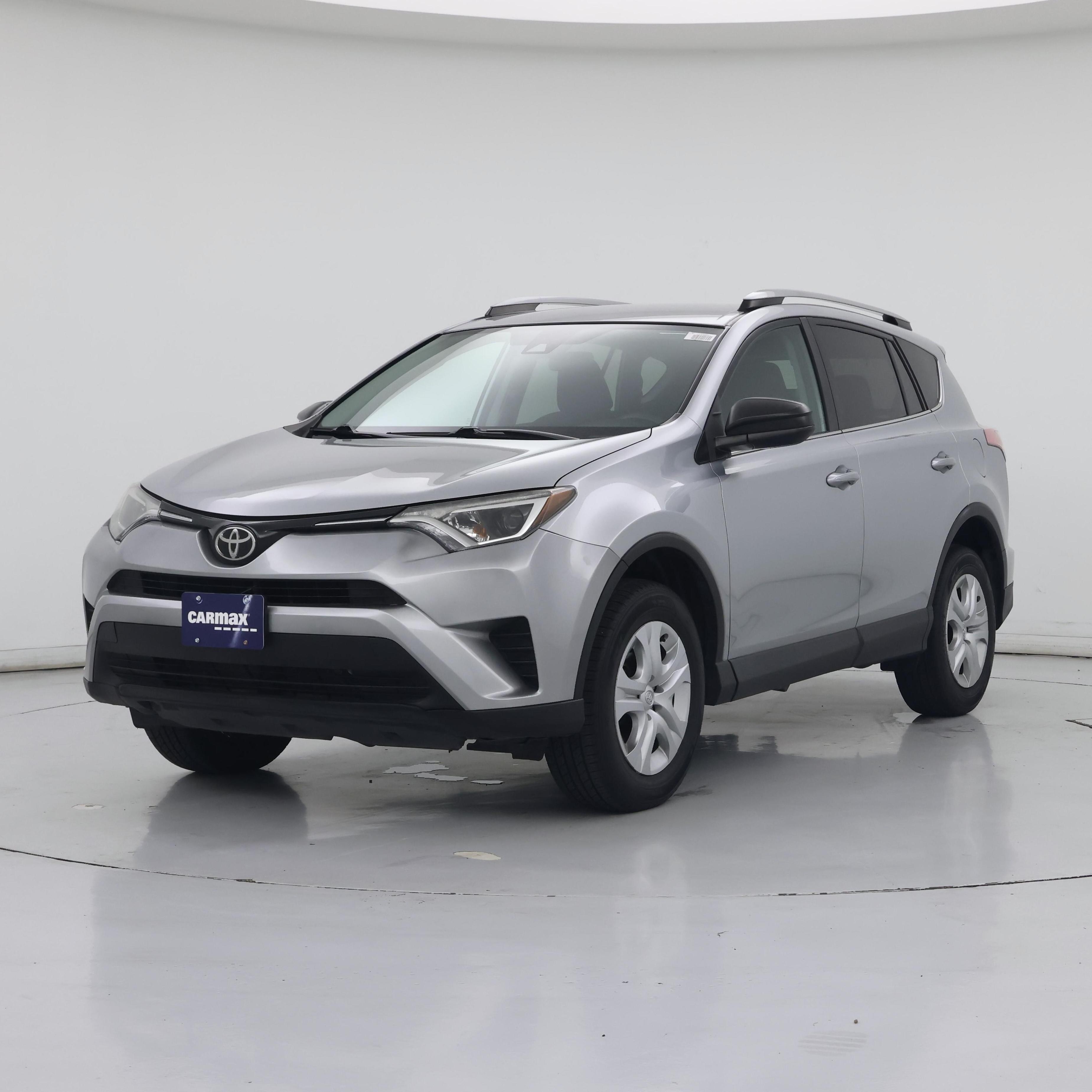 Thumbnail: 2017 Toyota RAV4 - 4