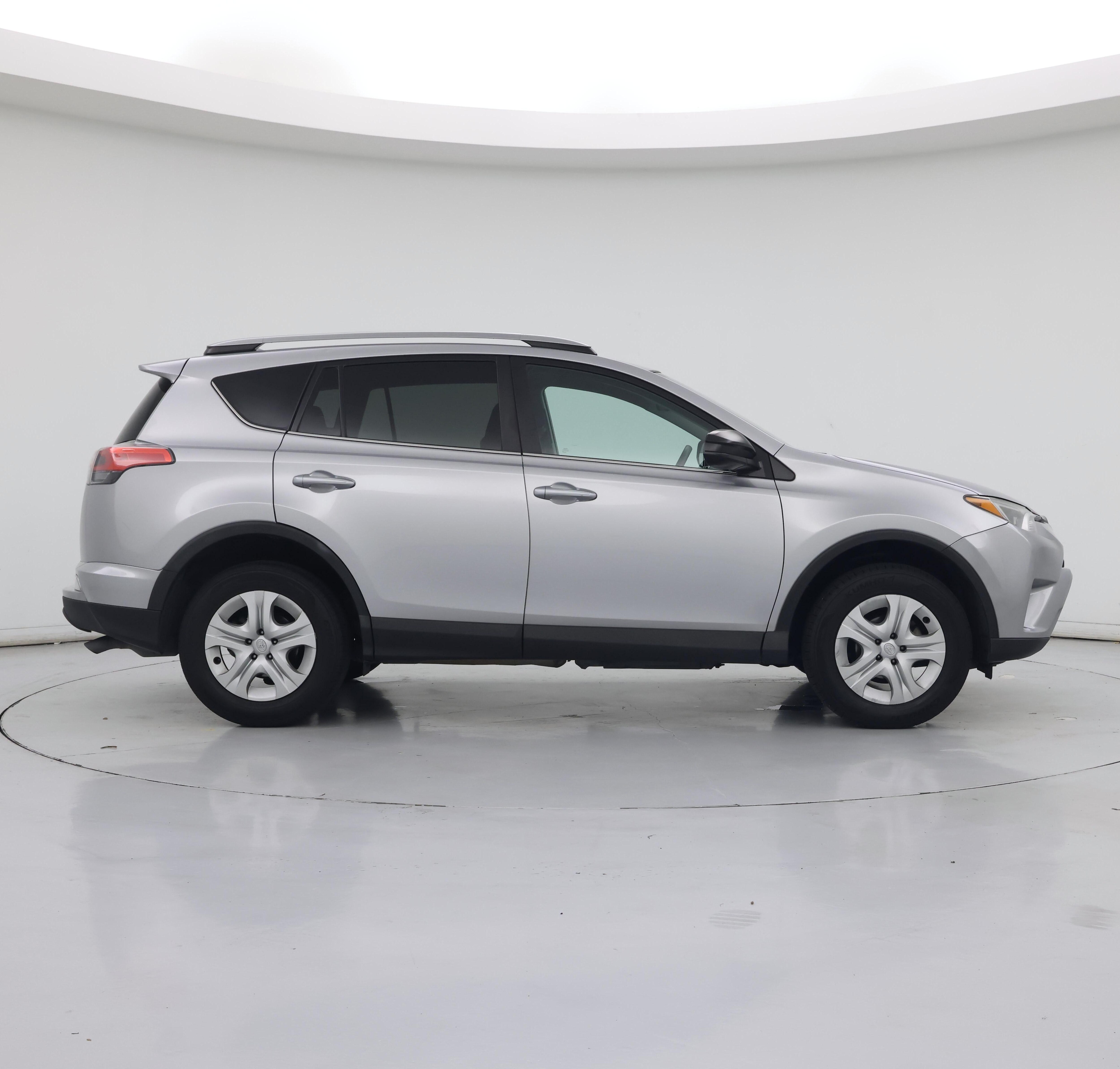 Thumbnail: 2017 Toyota RAV4 - 7