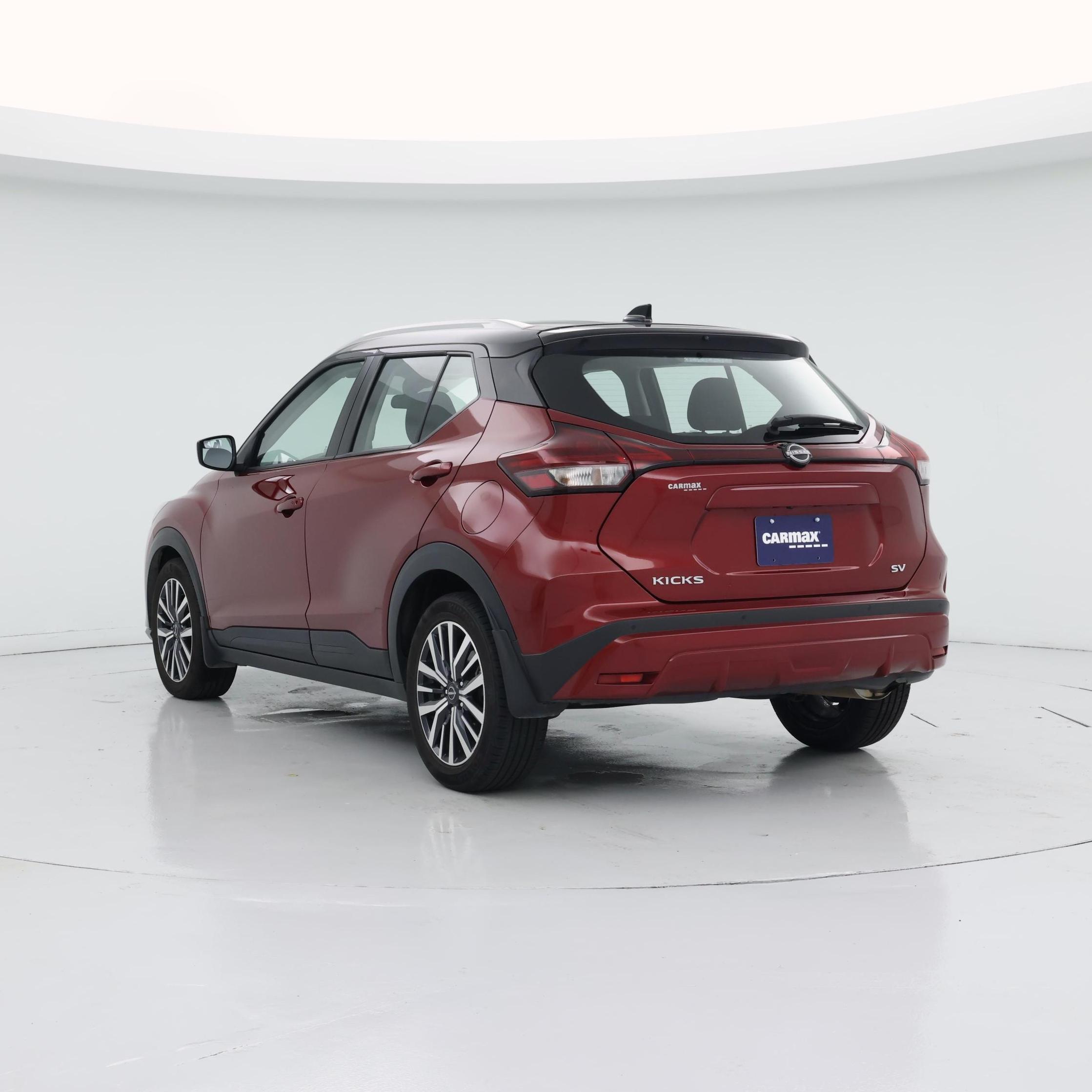 Thumbnail: 2023 Nissan Kicks - 2