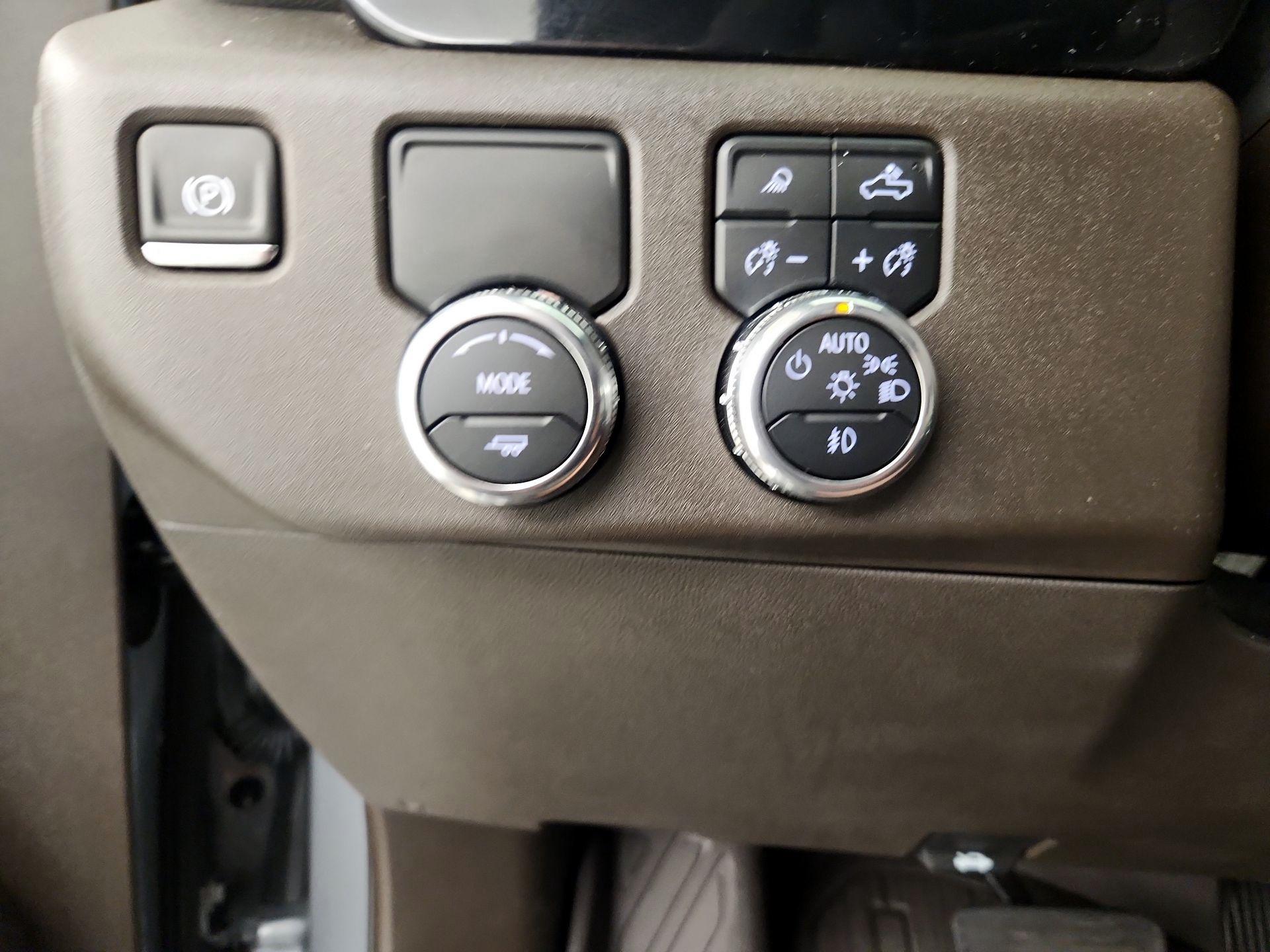 Thumbnail: 2025 GMC Sierra 1500 - 13