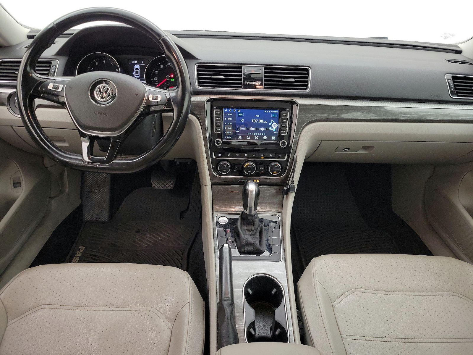2018 Volkswagen Passat SE - Photo 10