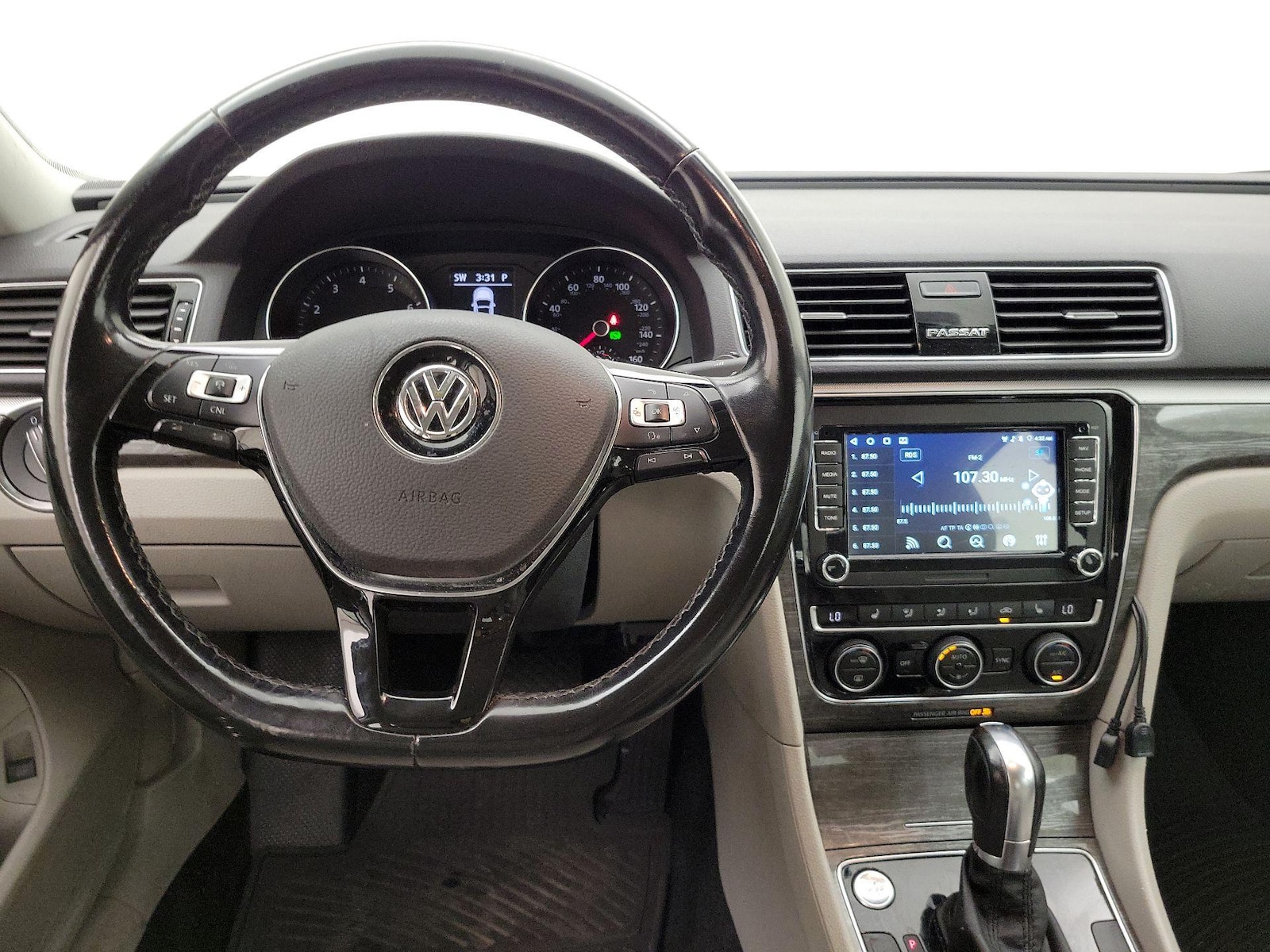 2018 Volkswagen Passat SE - Photo 11