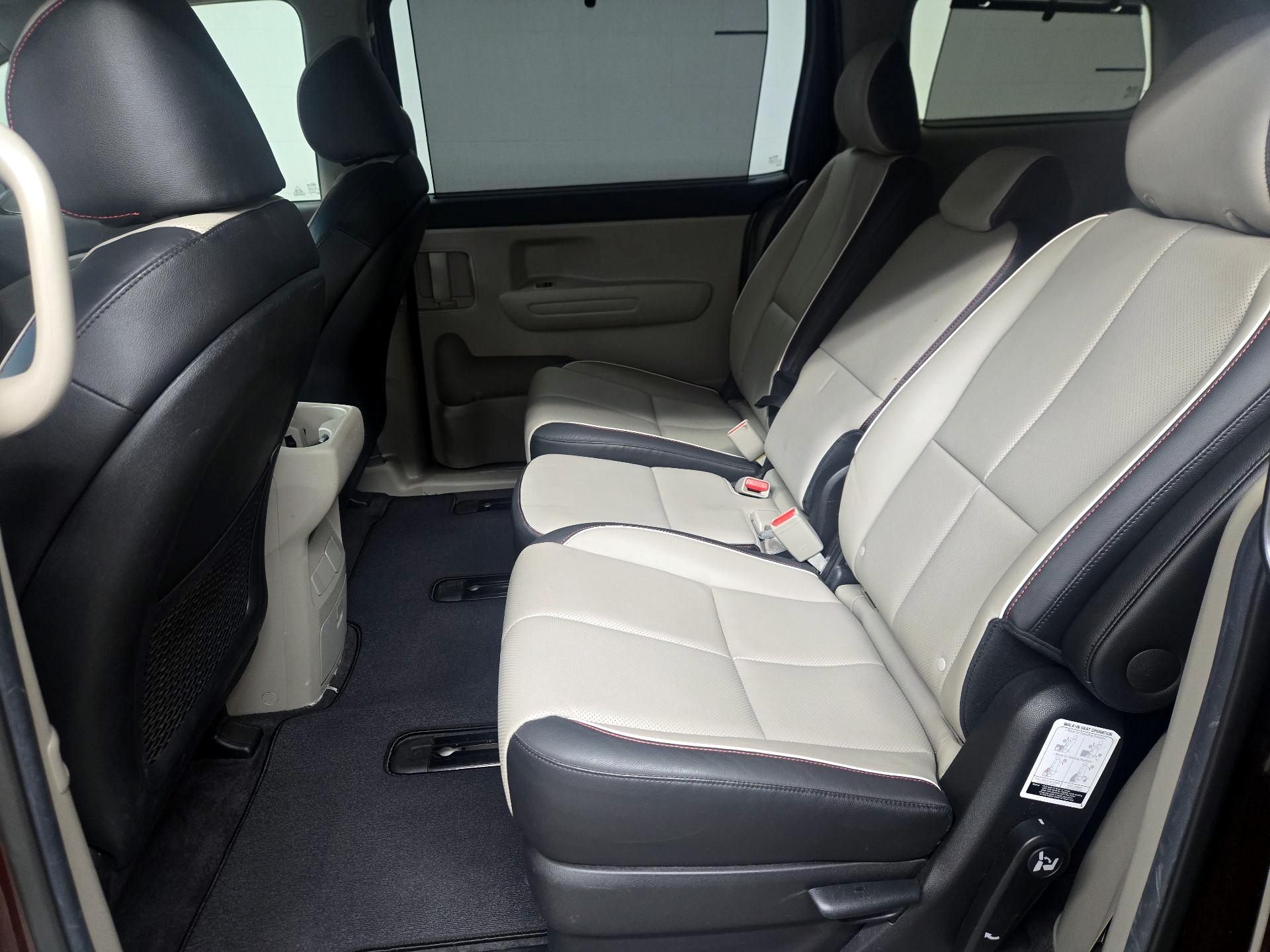 Thumbnail: 2020 Kia Sedona - 19