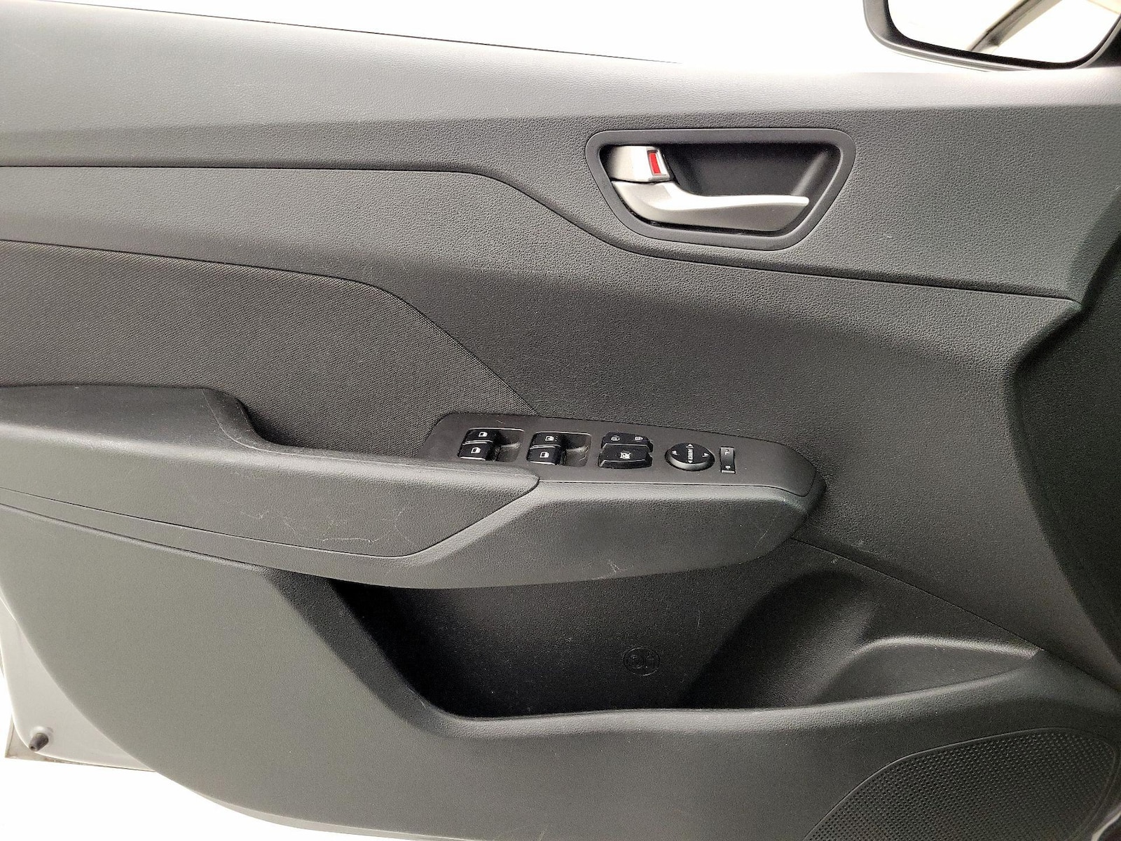 2022 Hyundai Accent SEL - Photo 13