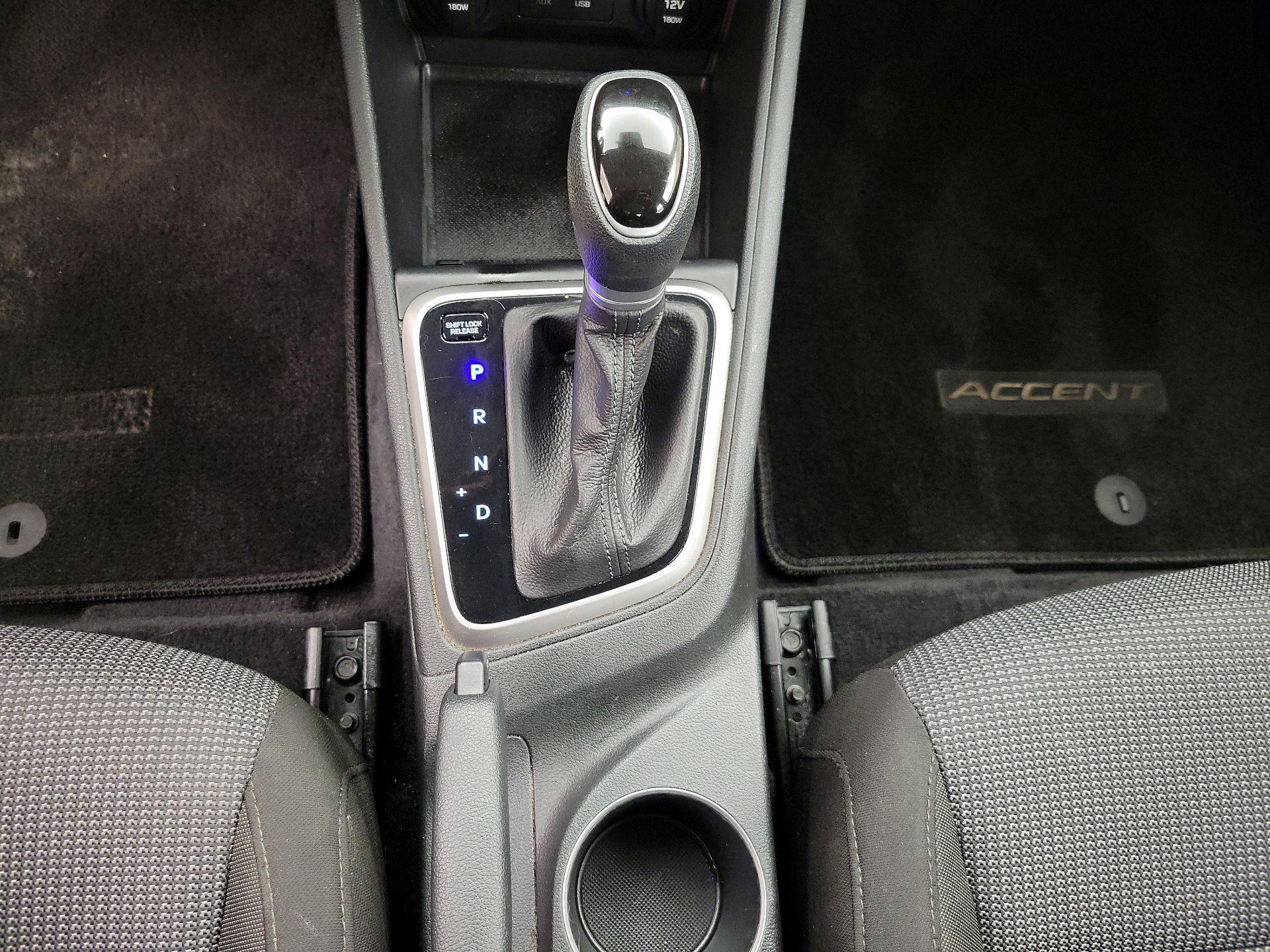 Thumbnail: 2022 Hyundai Accent - 17