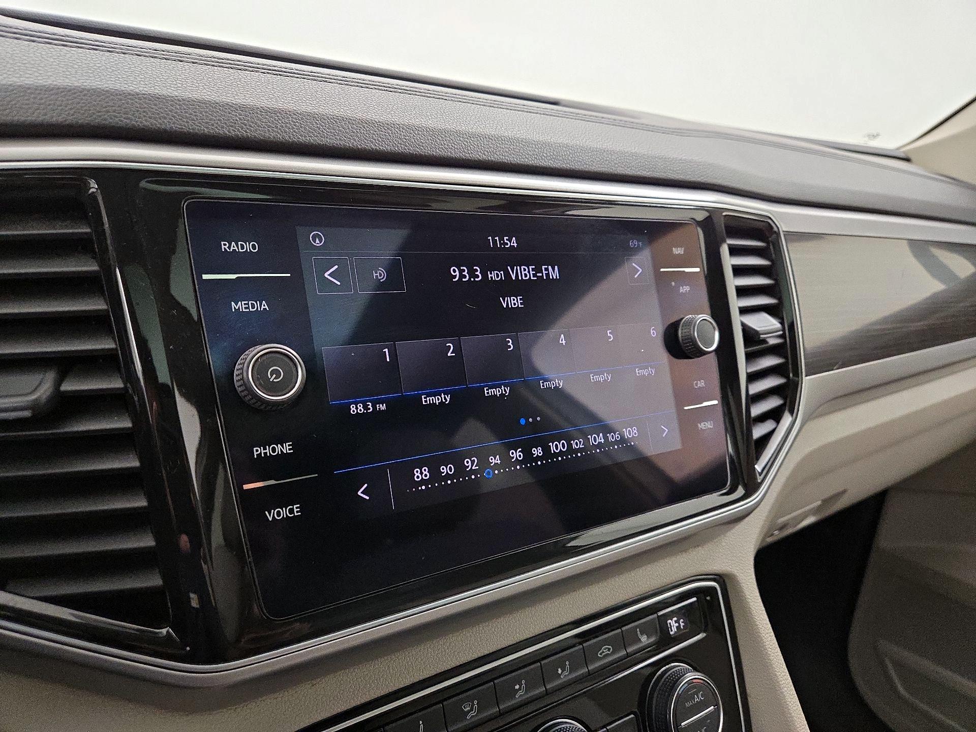 Thumbnail: 2019 Volkswagen Atlas - 16