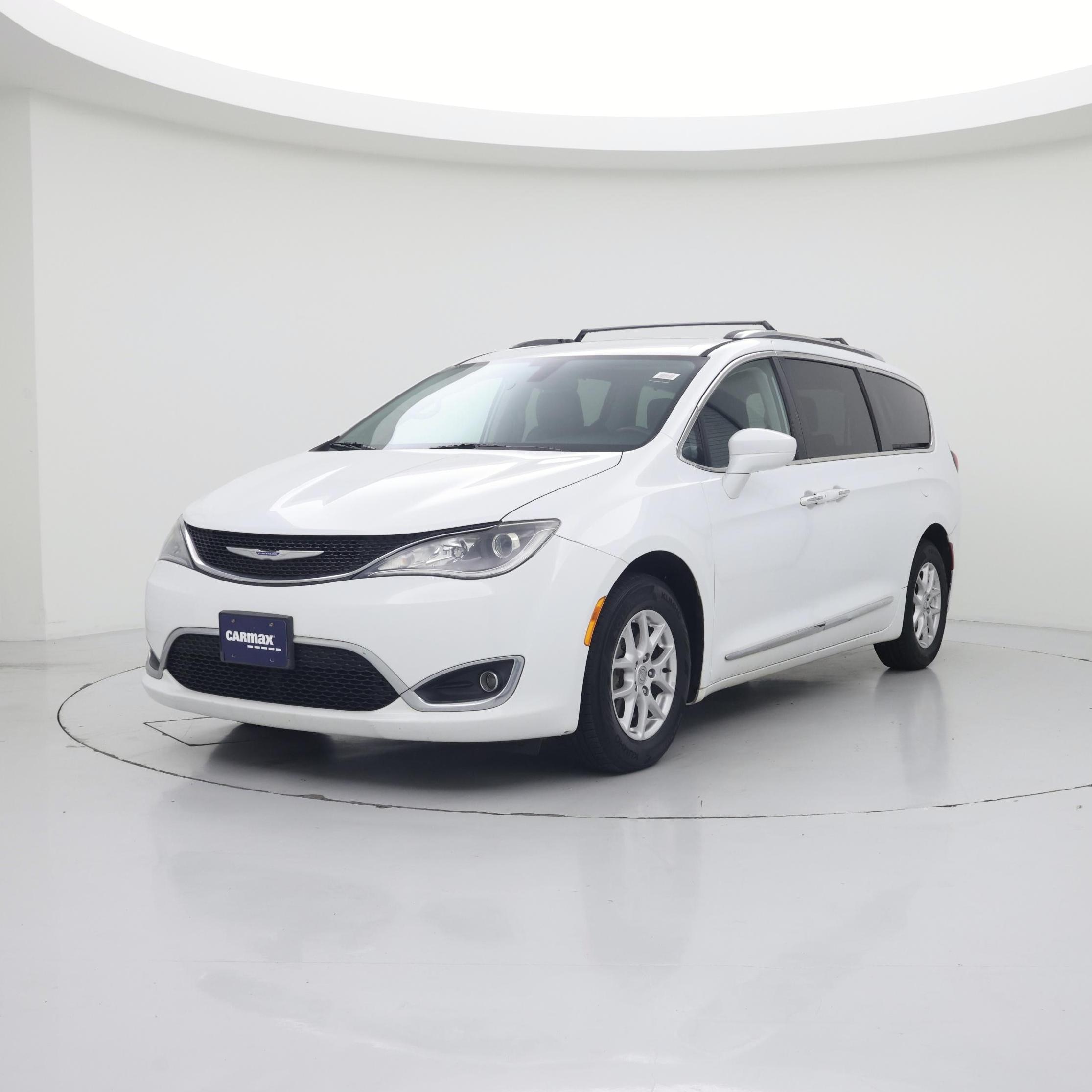 Thumbnail: 2020 Chrysler Pacifica - 4