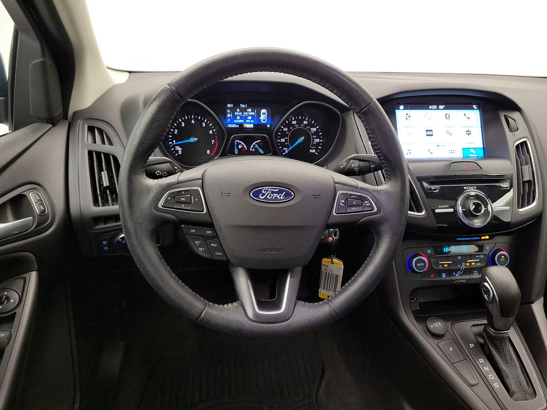 Thumbnail: 2018 Ford Focus - 10