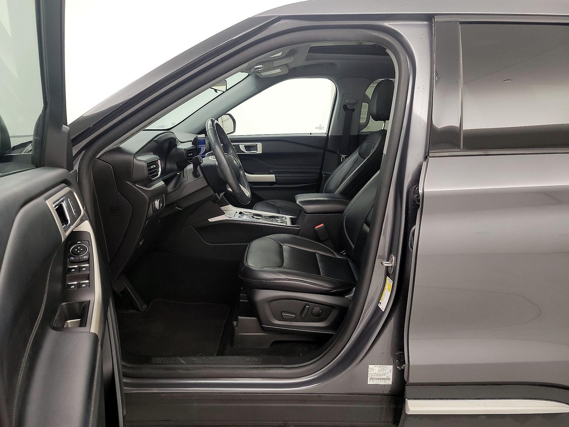 Thumbnail: 2021 Ford Explorer - 11