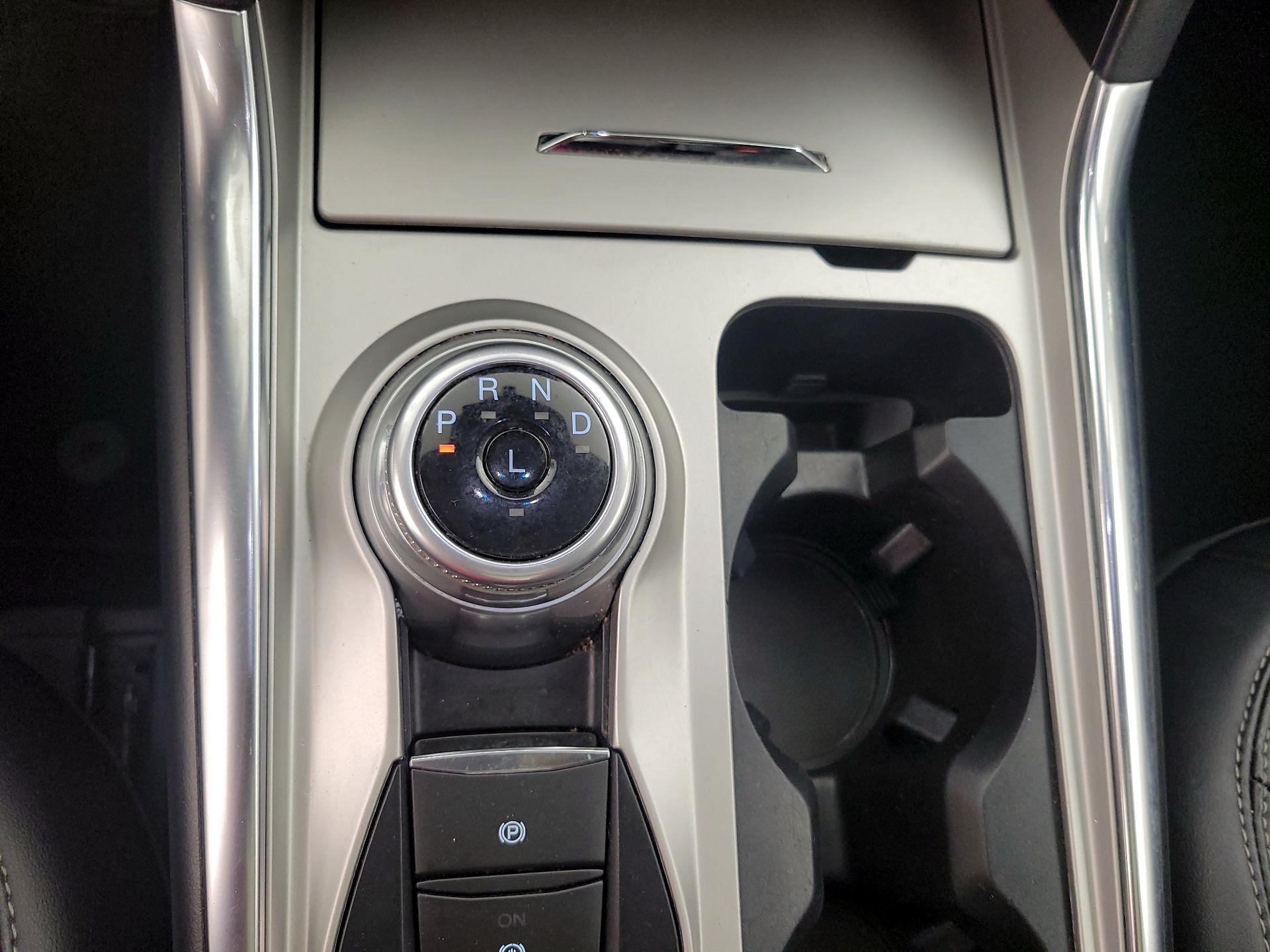 Thumbnail: 2021 Ford Explorer - 17