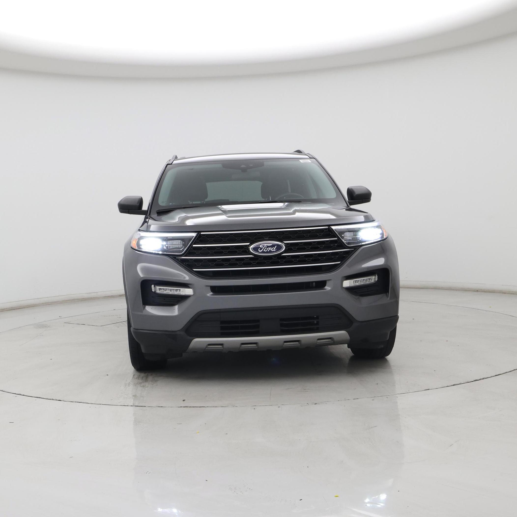 Thumbnail: 2021 Ford Explorer - 5