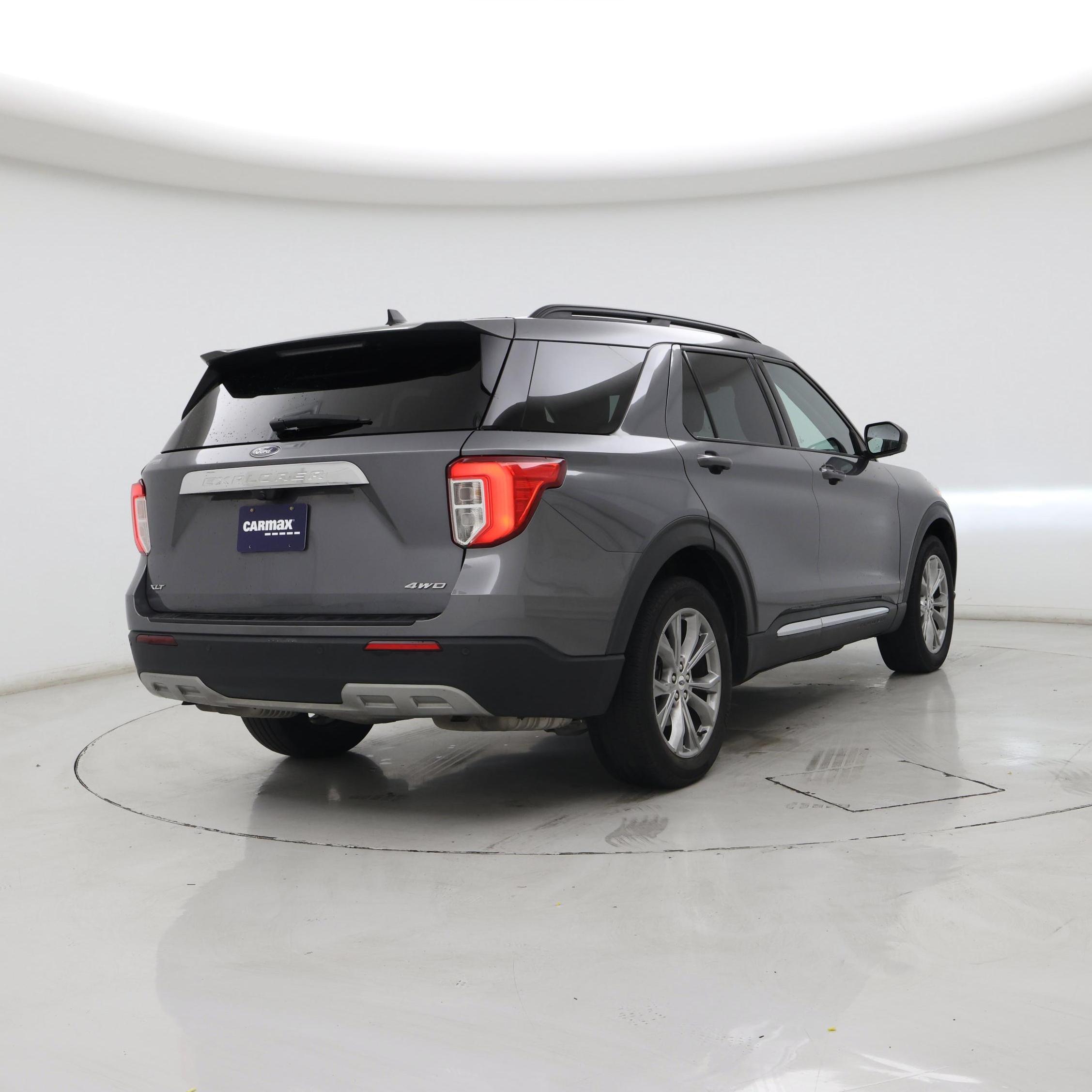 Thumbnail: 2021 Ford Explorer - 8