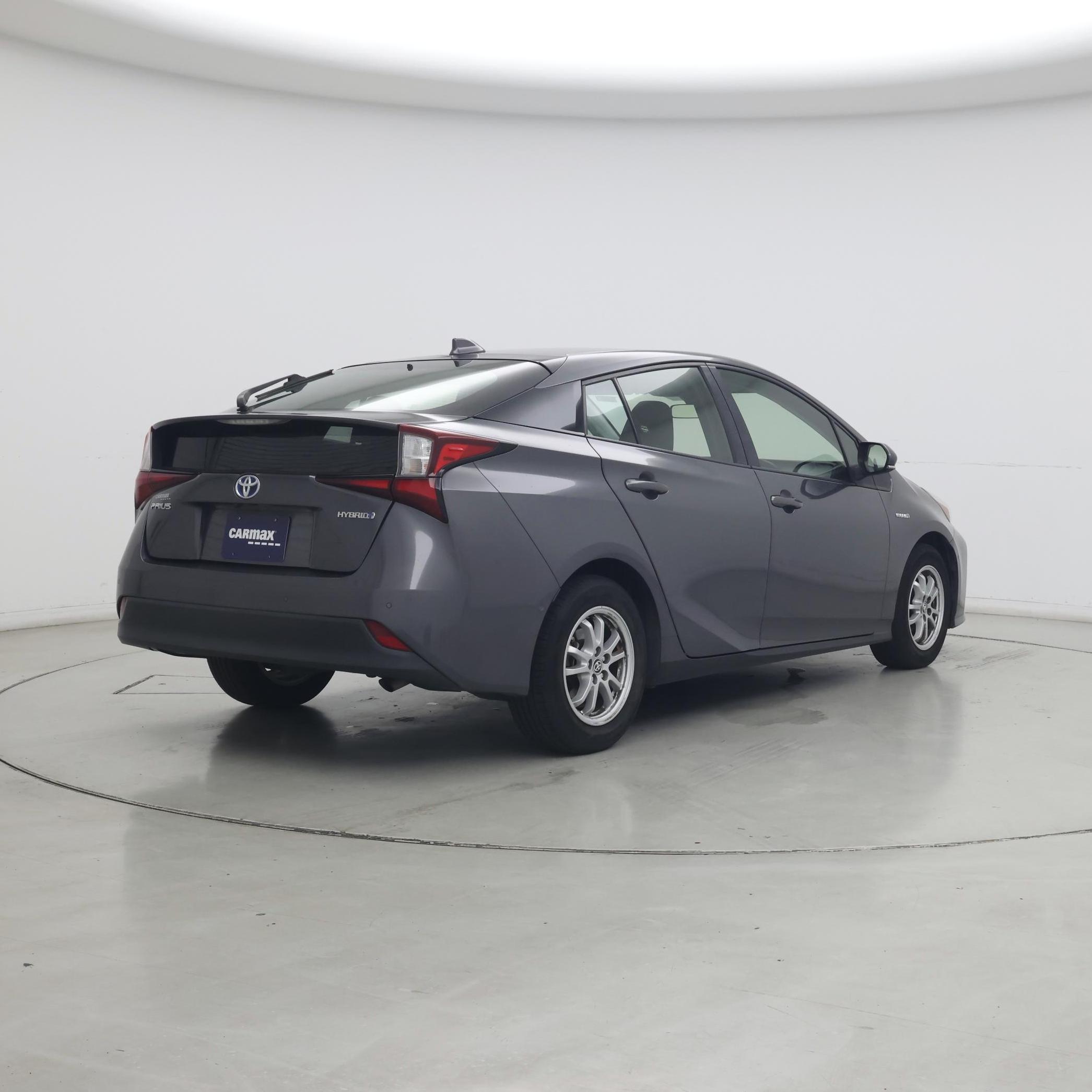 Thumbnail: 2022 Toyota Prius - 8