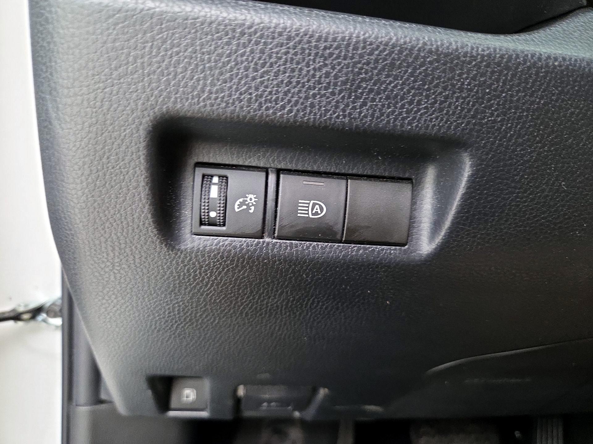 Thumbnail: 2023 Toyota RAV4 - 13