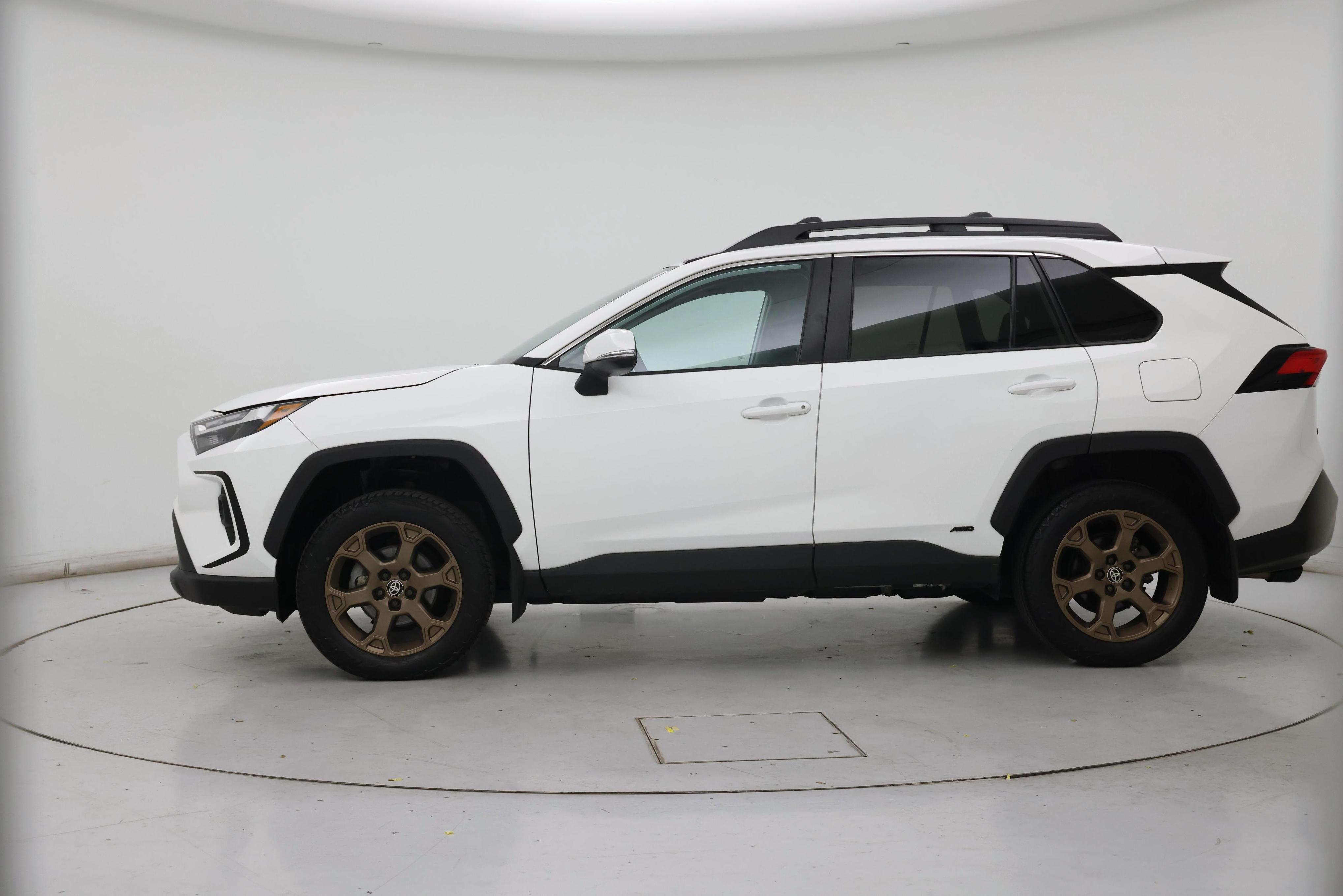 Thumbnail: 2023 Toyota RAV4 - 3