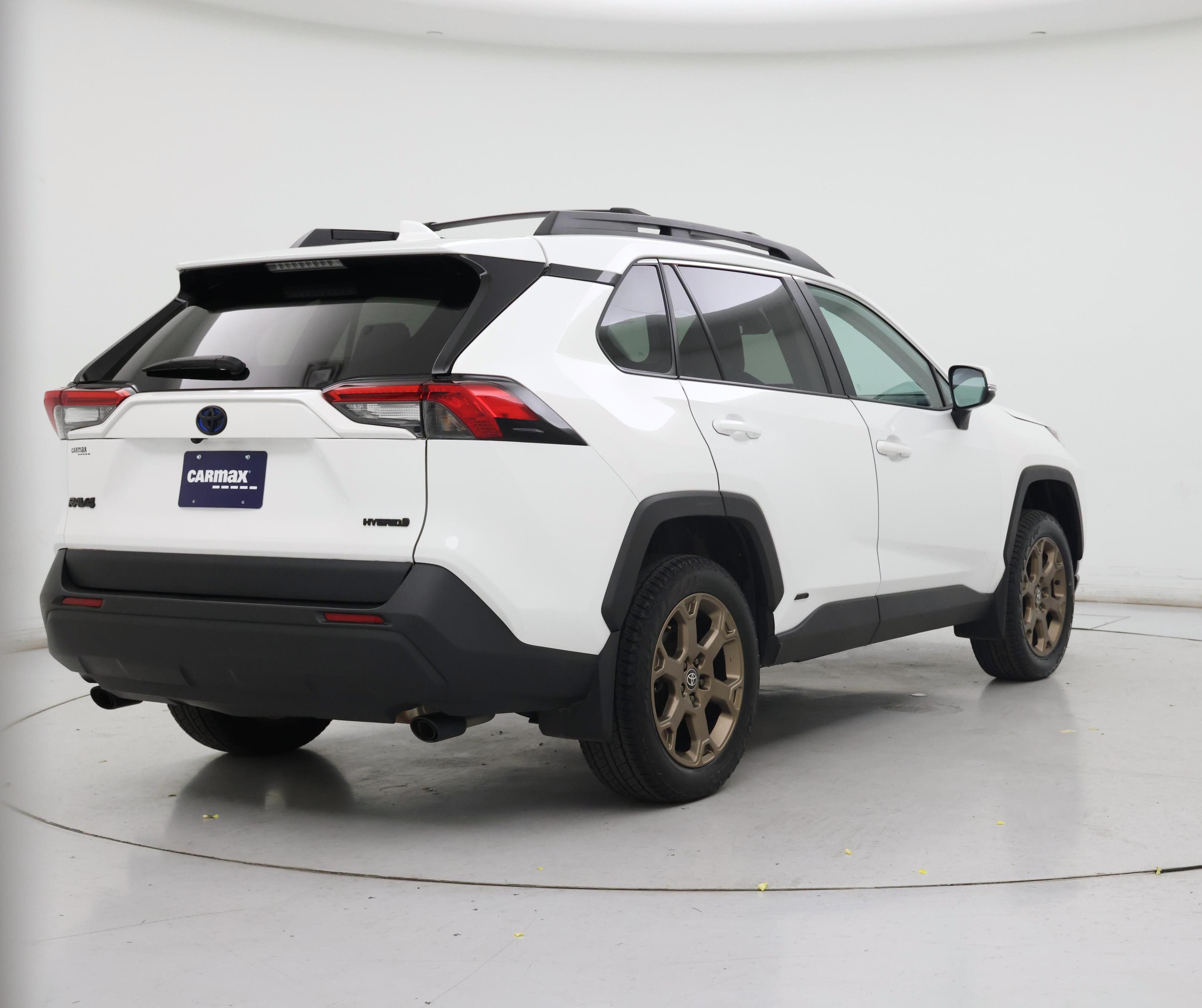 Thumbnail: 2023 Toyota RAV4 - 8
