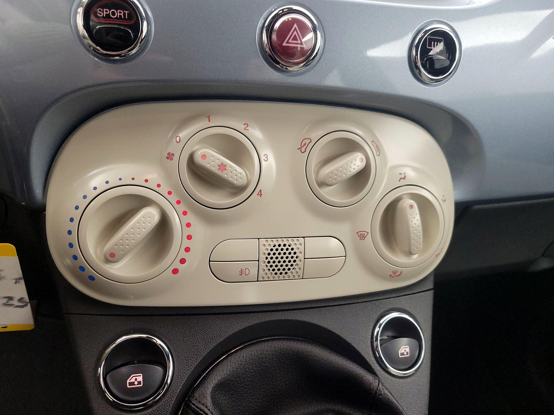 Thumbnail: 2015 Fiat 500 - 15